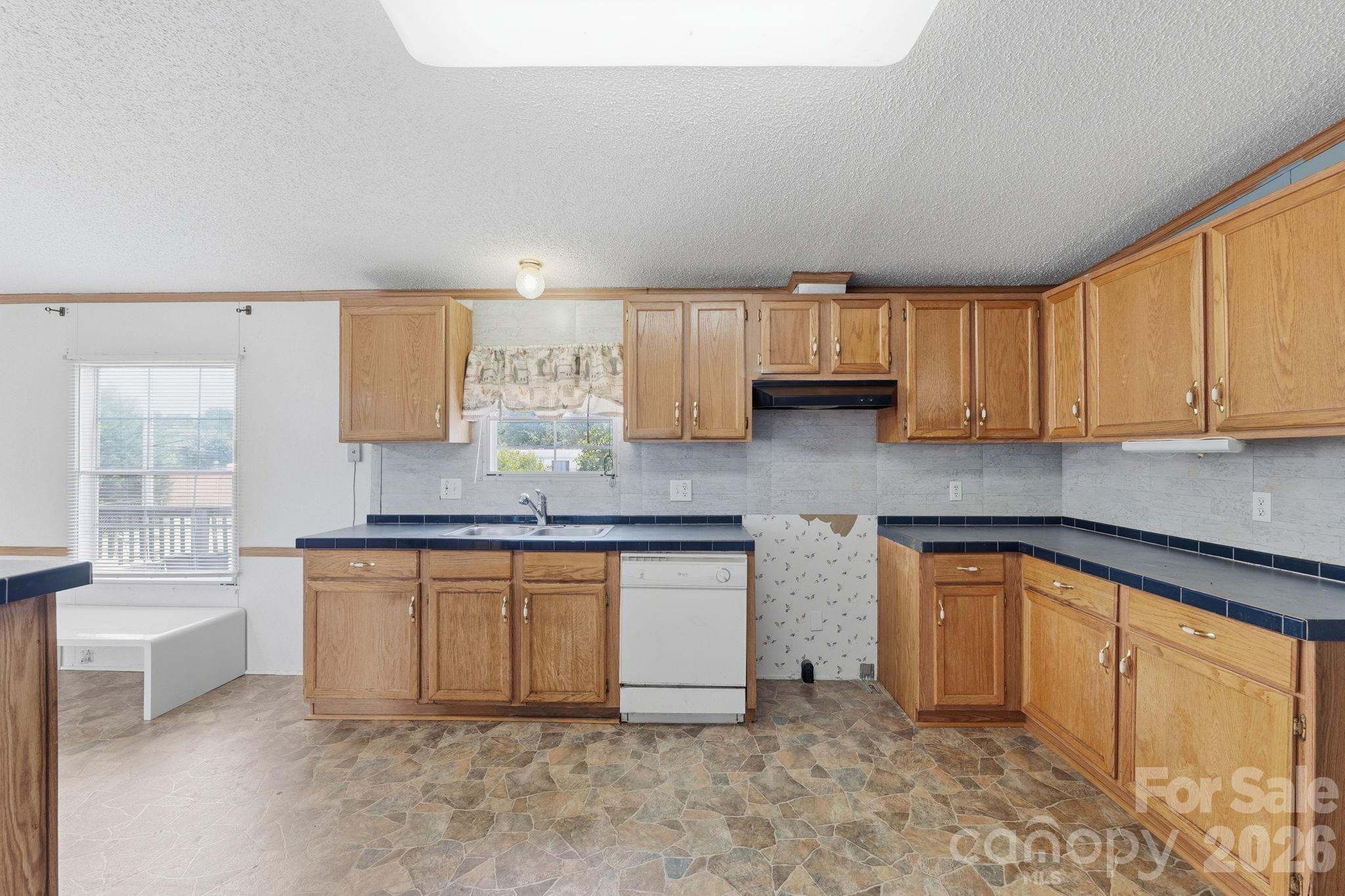 2299 Dellinger Drive Property Photo 9