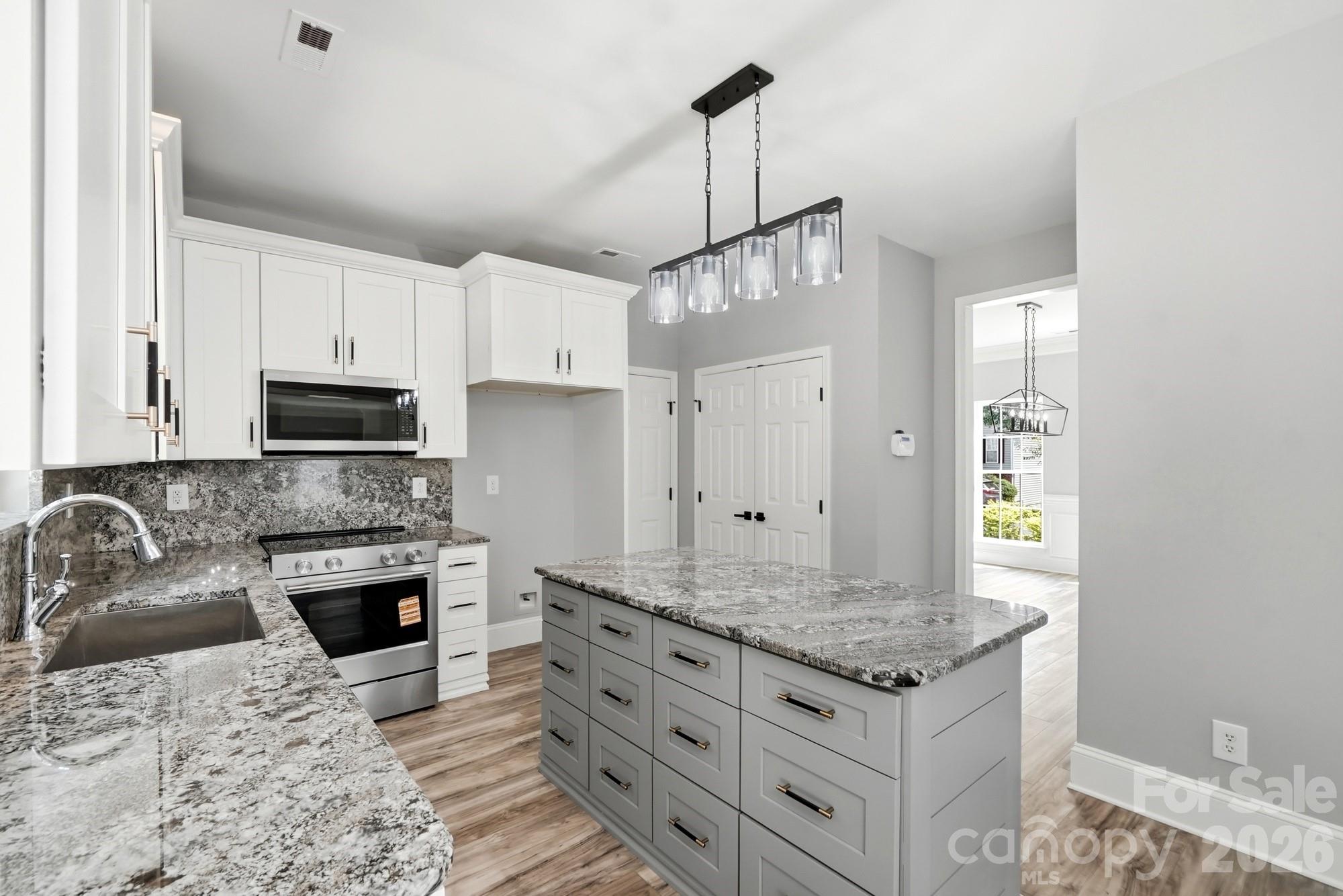 1412 Autumn Ridge Lane Property Photo 13