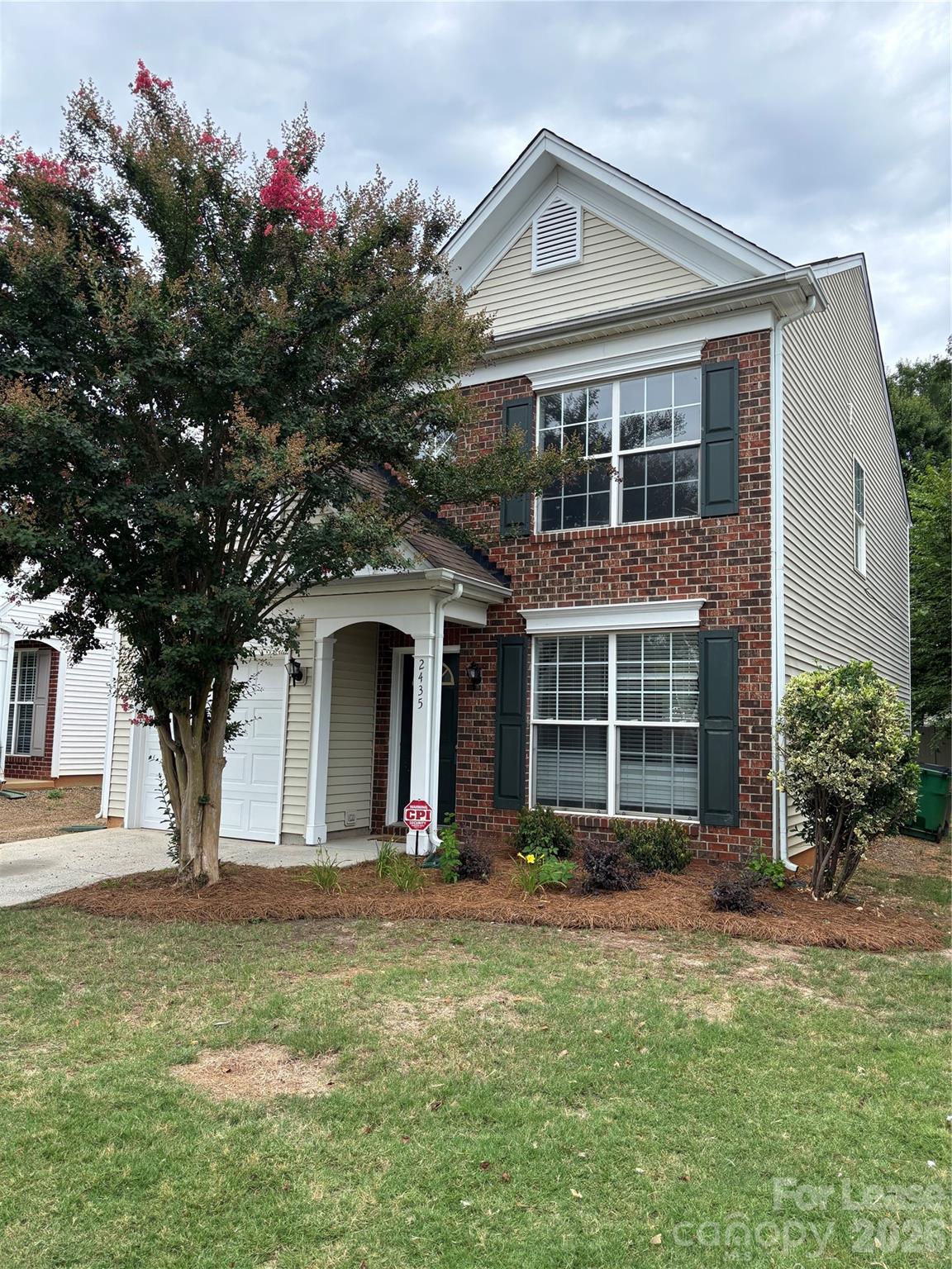 2435 Normancrest Court Property Photo 1
