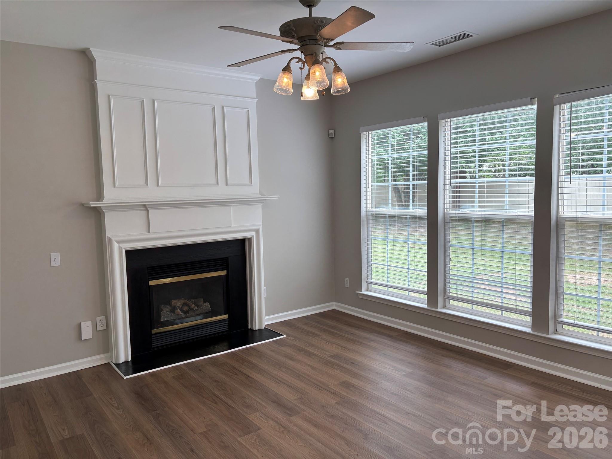 2435 Normancrest Court Property Photo 13