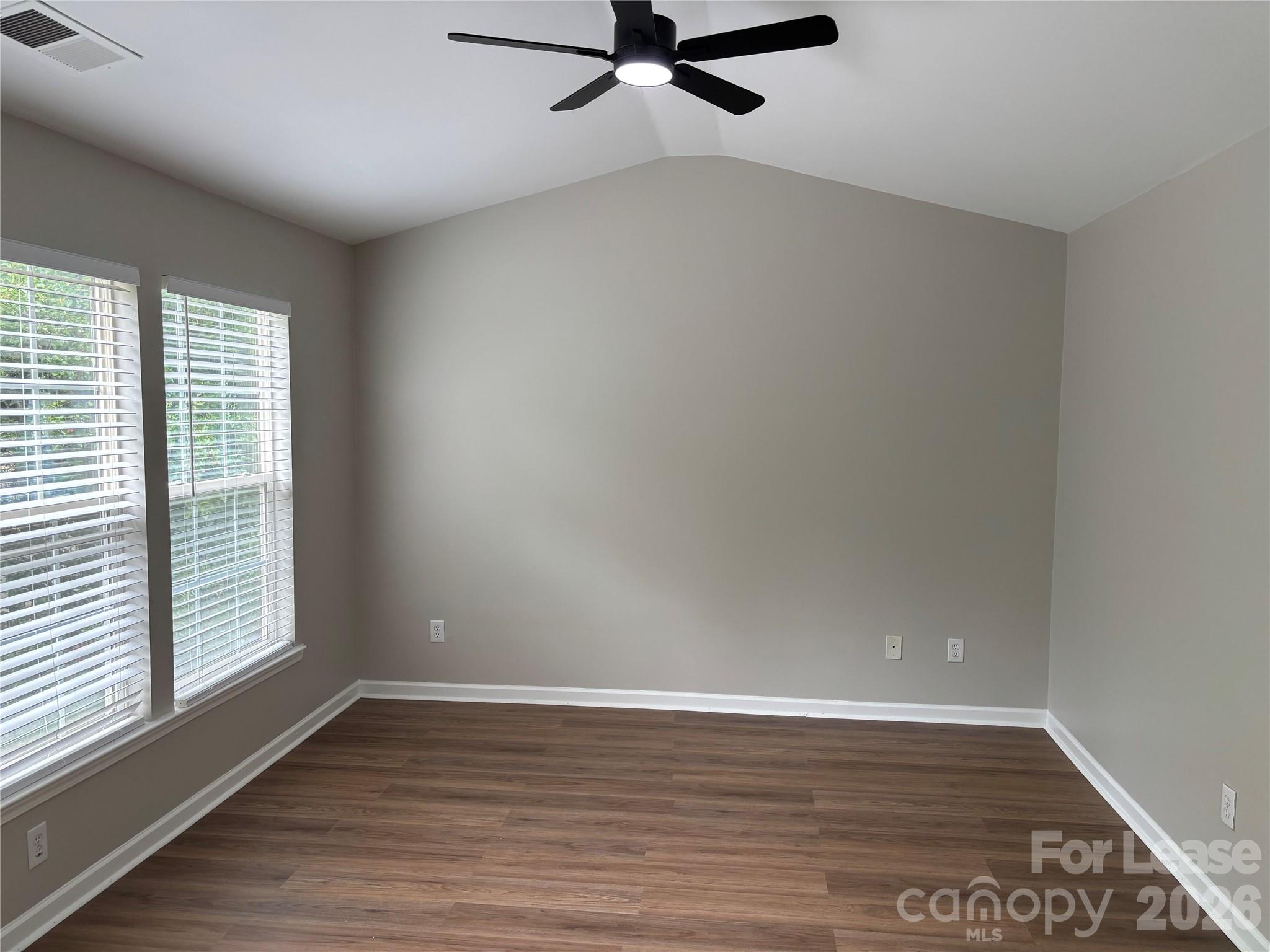 2435 Normancrest Court Property Photo 19