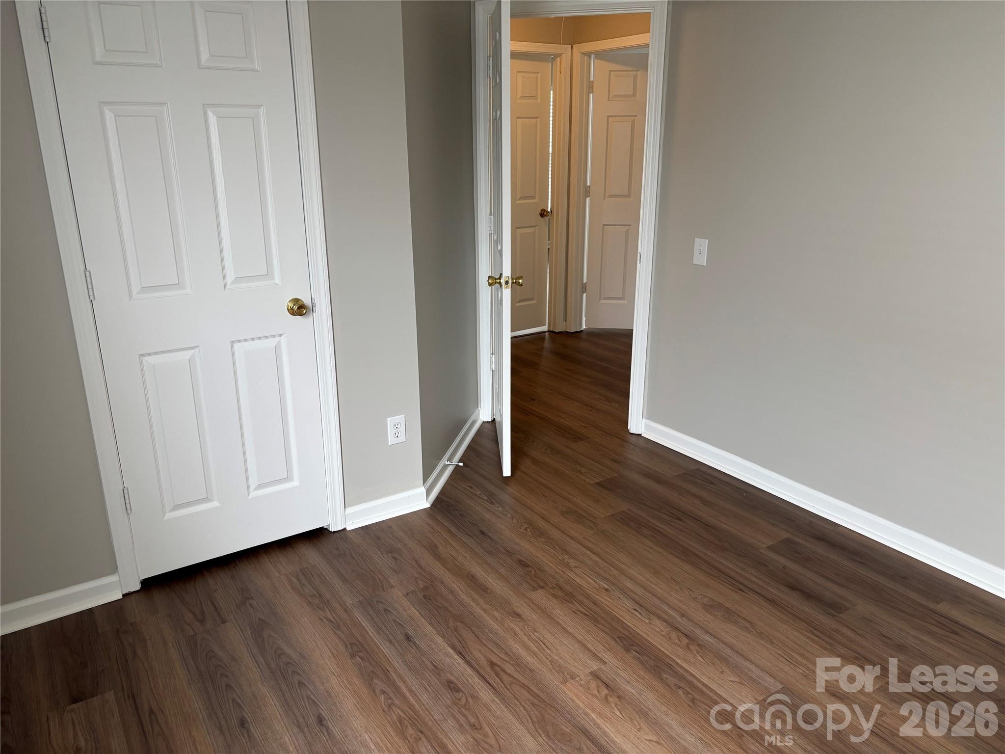 2435 Normancrest Court Property Photo 23