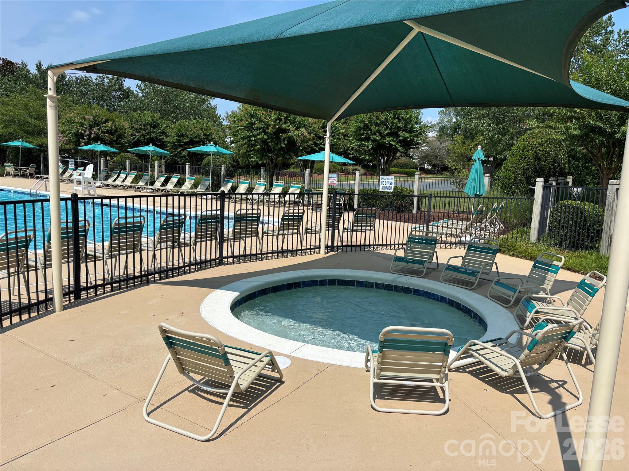 2435 Normancrest Court Property Photo 28
