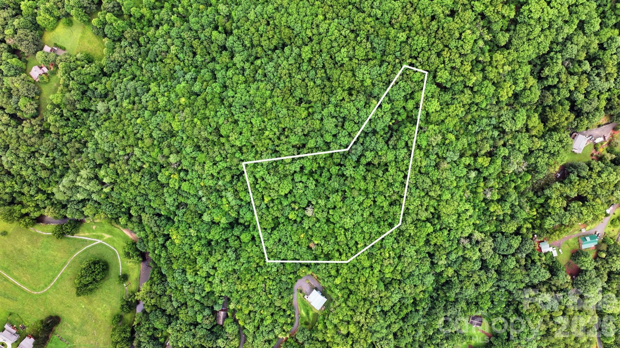 000 Suntrace Circle 18/20 Property Photo 3