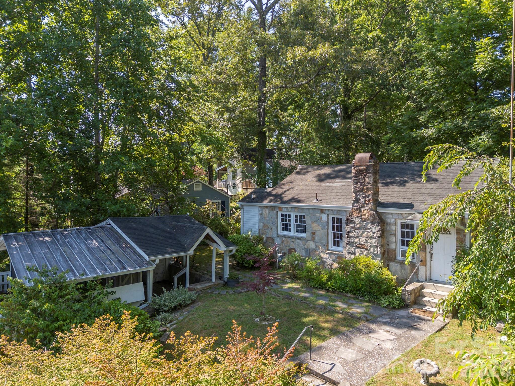 720 Sylvan Boulevard Property Photo 3