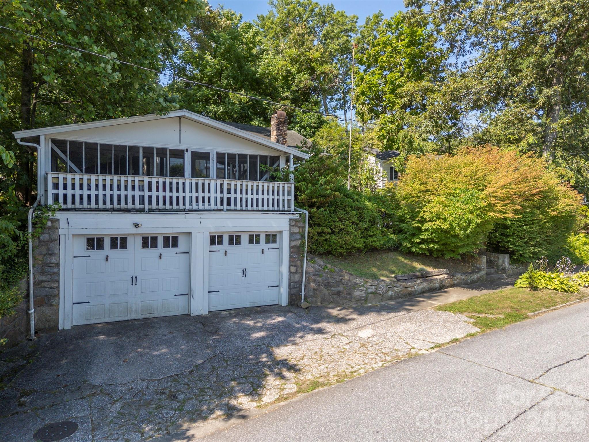 720 Sylvan Boulevard Property Photo 5