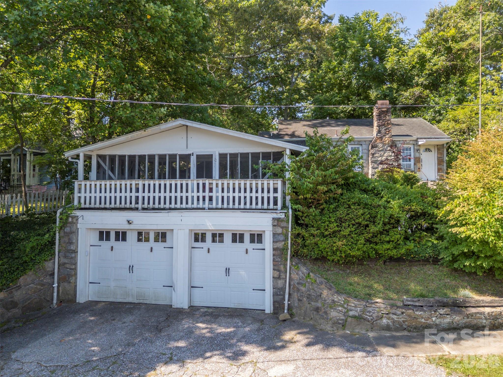 720 Sylvan Boulevard Property Photo 6
