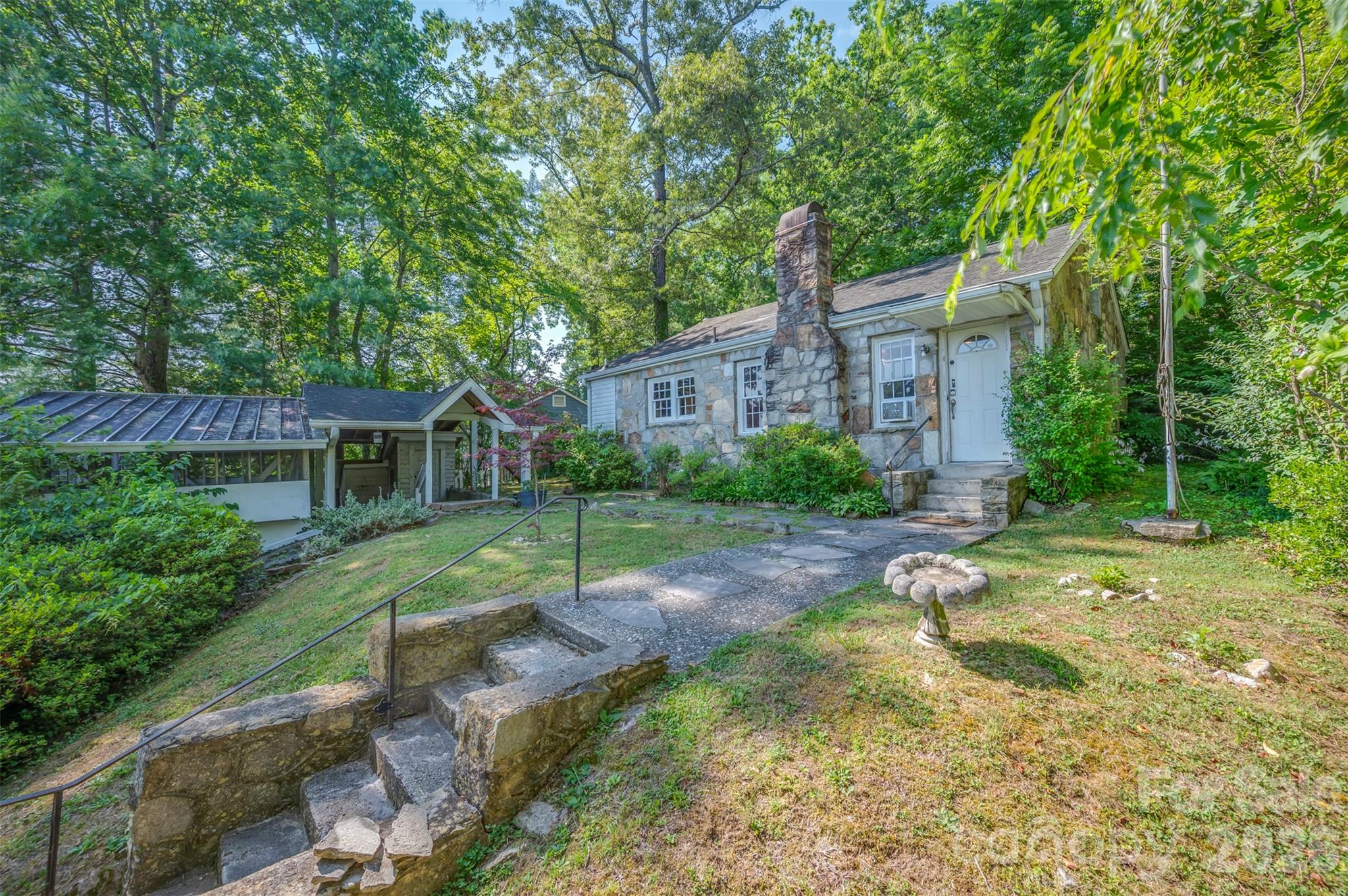 720 Sylvan Boulevard Property Photo 9