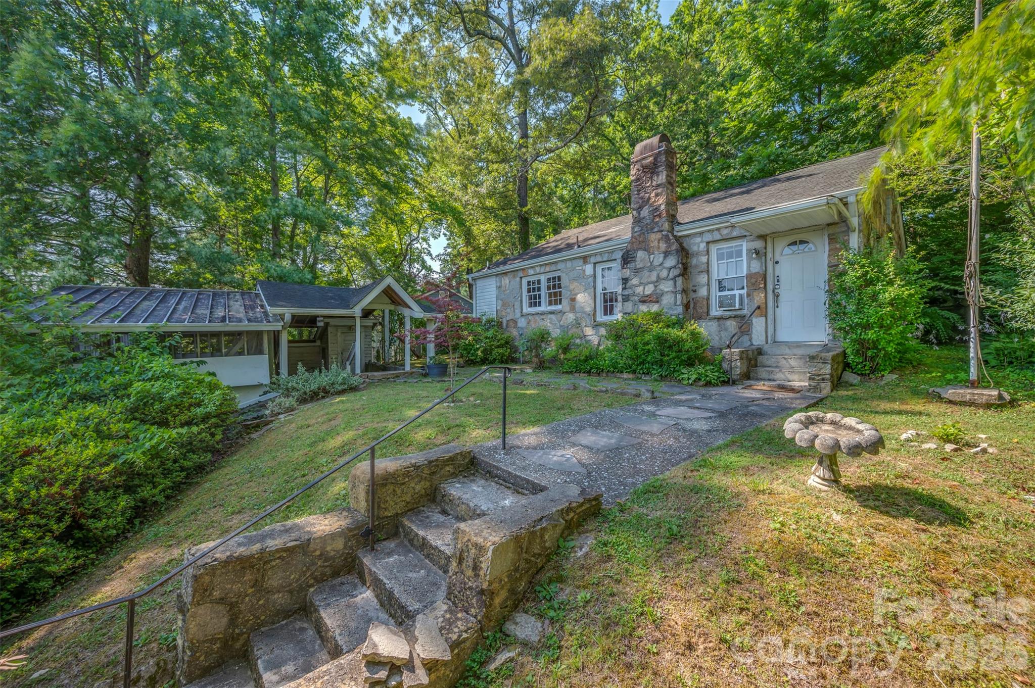 720 Sylvan Boulevard Property Photo 10