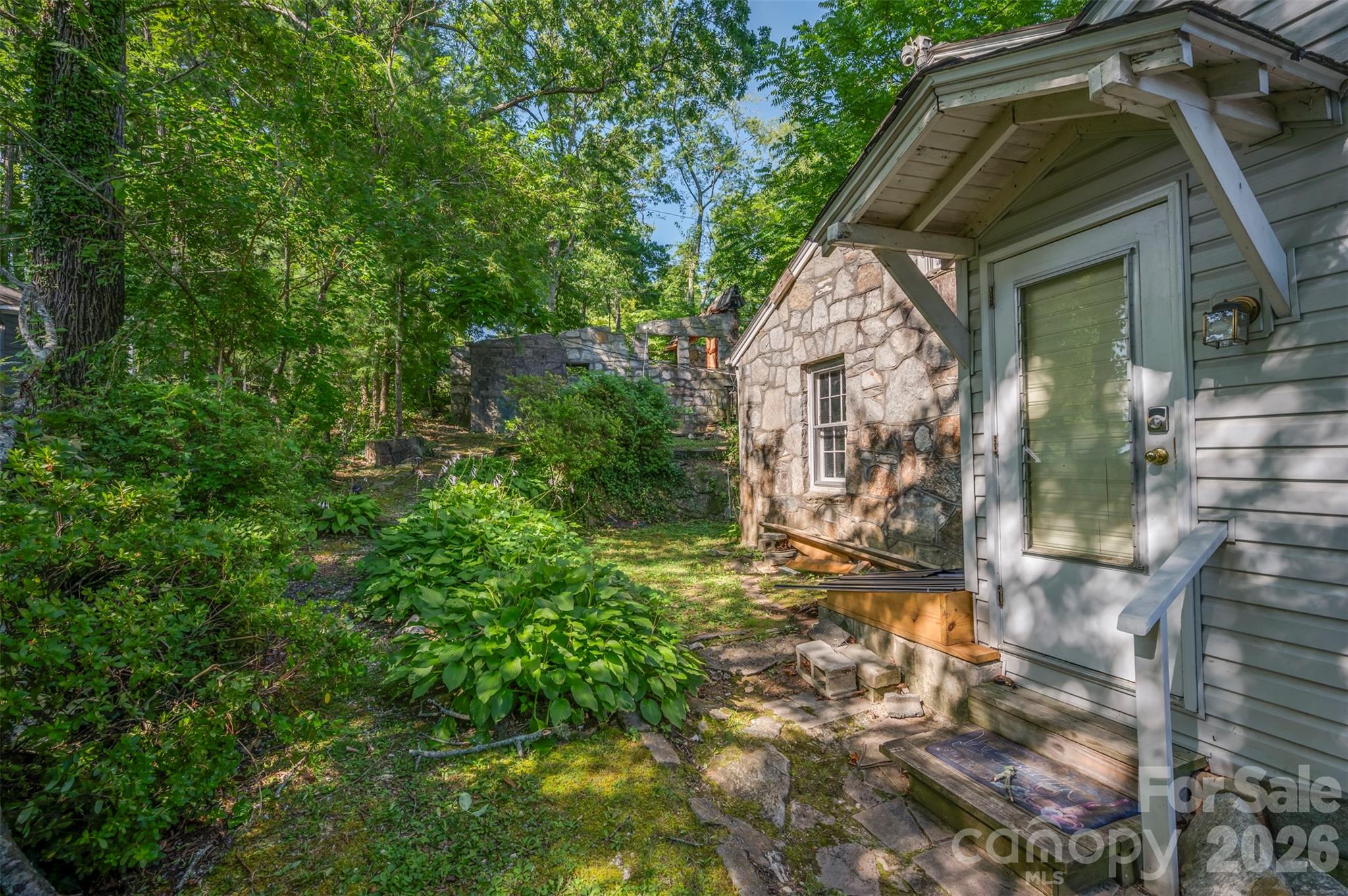 720 Sylvan Boulevard Property Photo 37