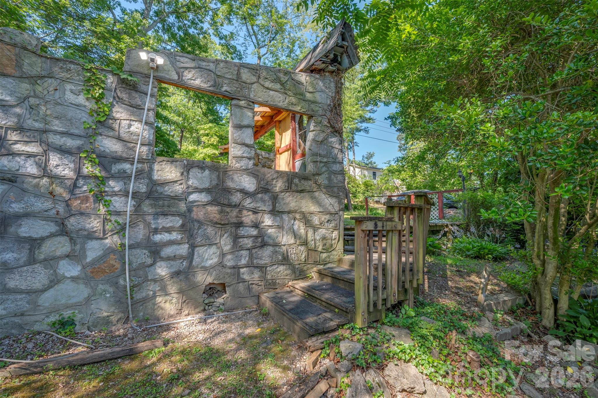 720 Sylvan Boulevard Property Photo 38
