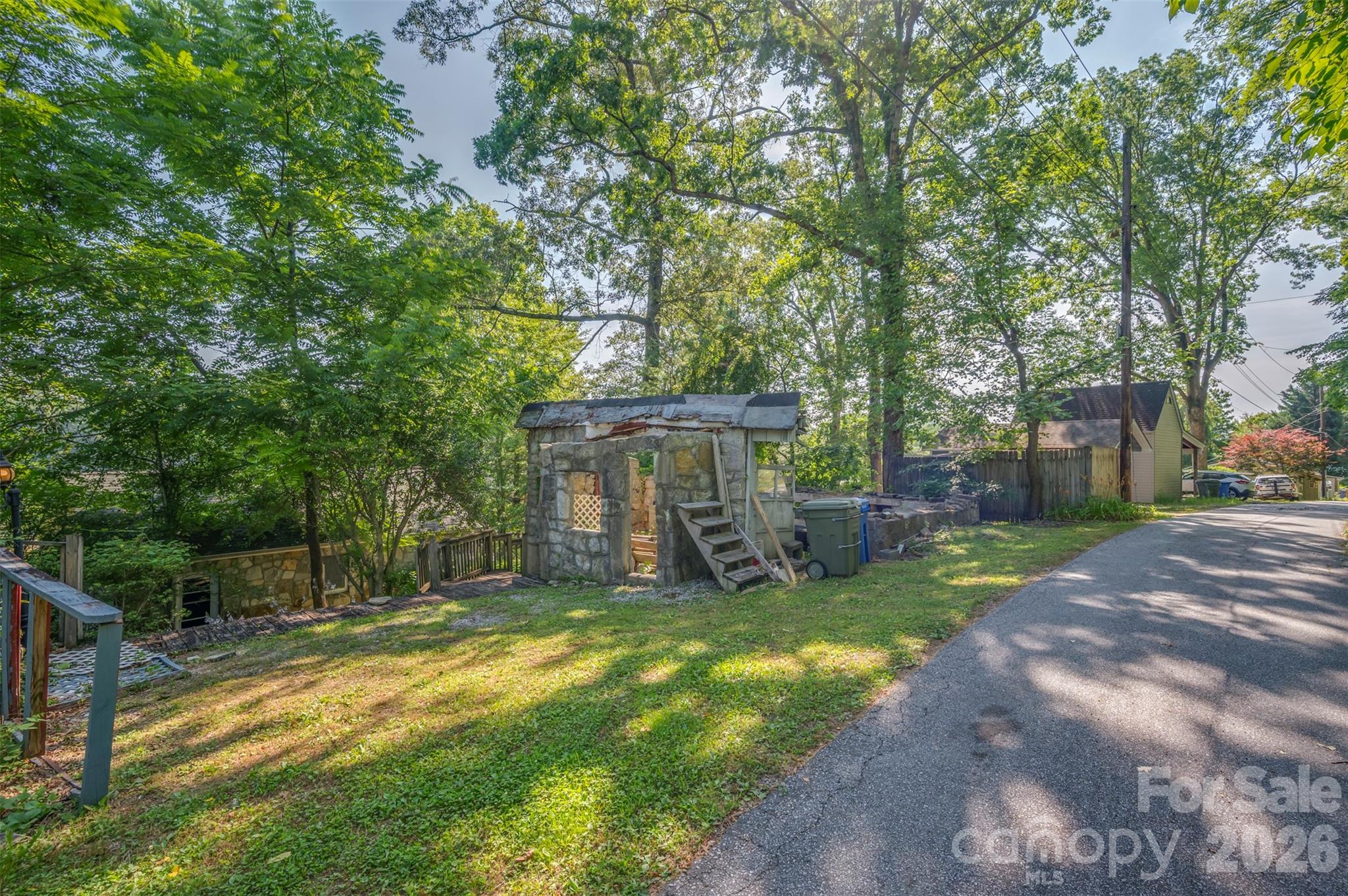 720 Sylvan Boulevard Property Photo 40