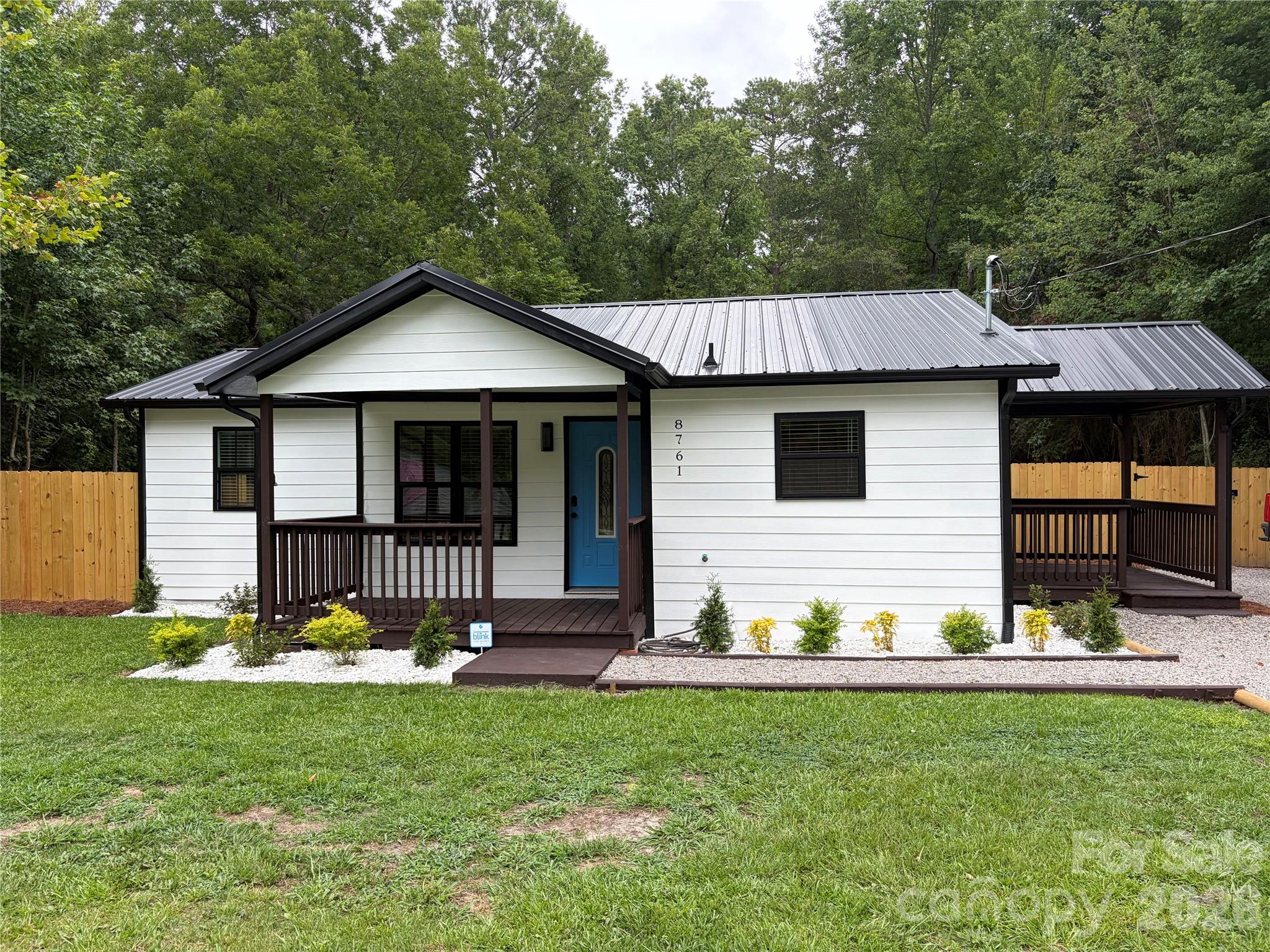 8761 Old Wire Road Property Photo 1