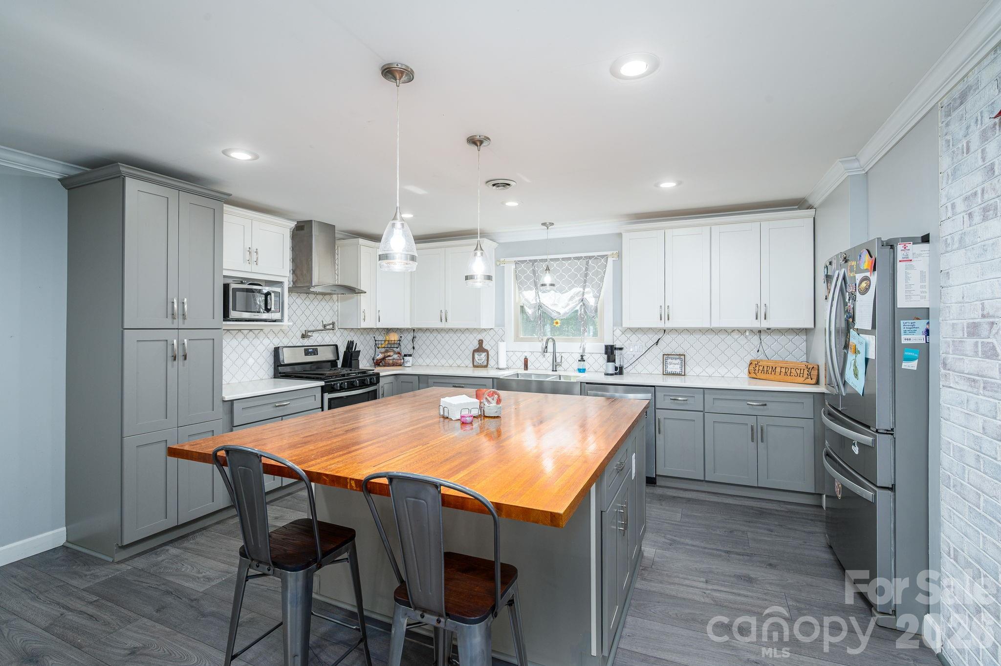 809 Spring Street 2 Property Photo 11