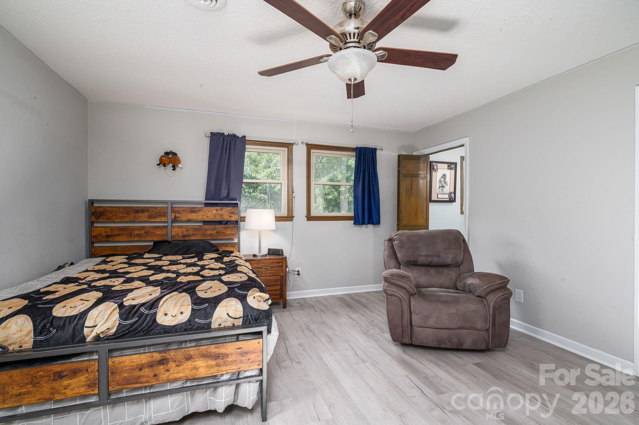809 Spring Street 2 Property Photo 17