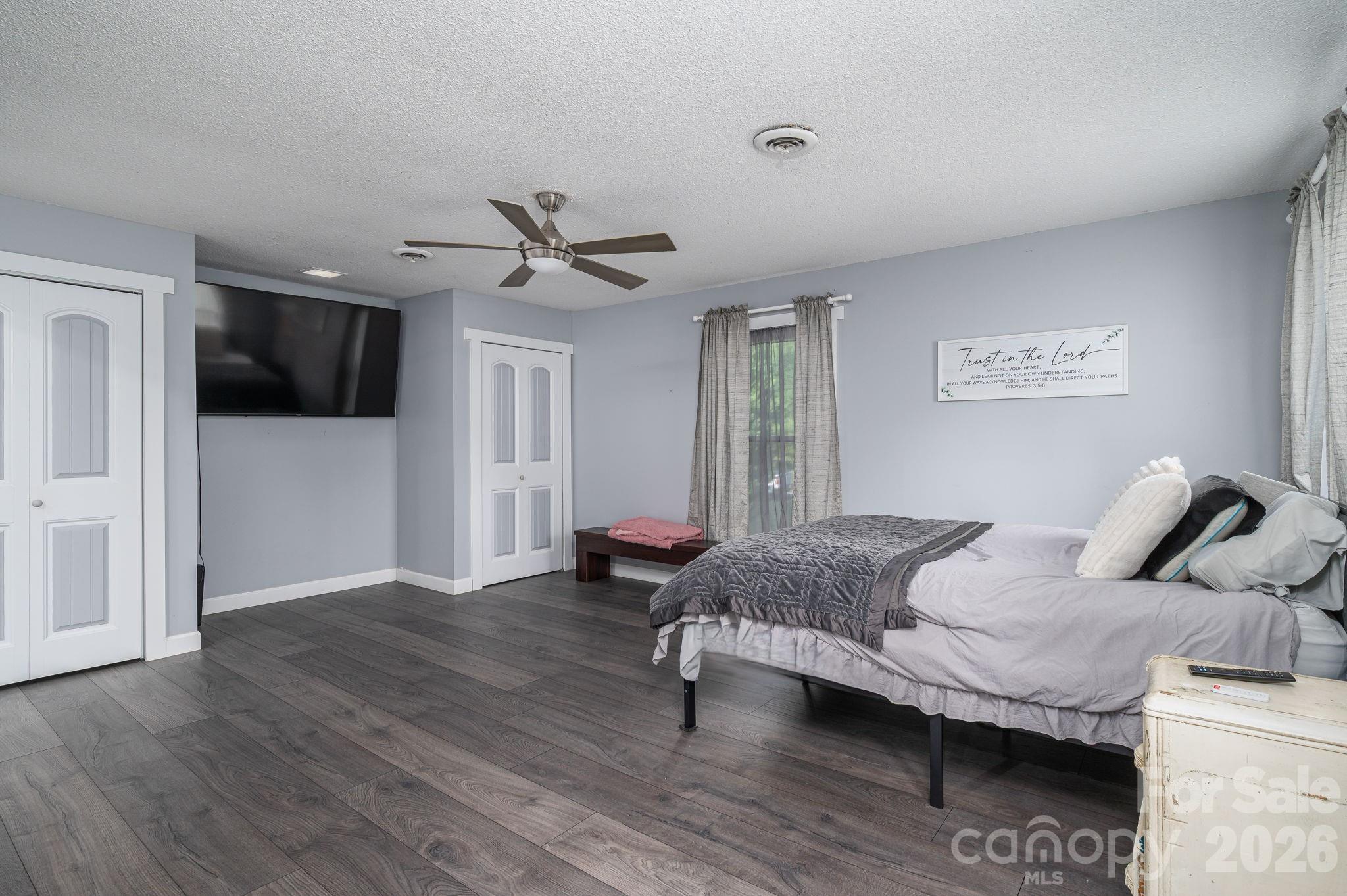 809 Spring Street 2 Property Photo 19