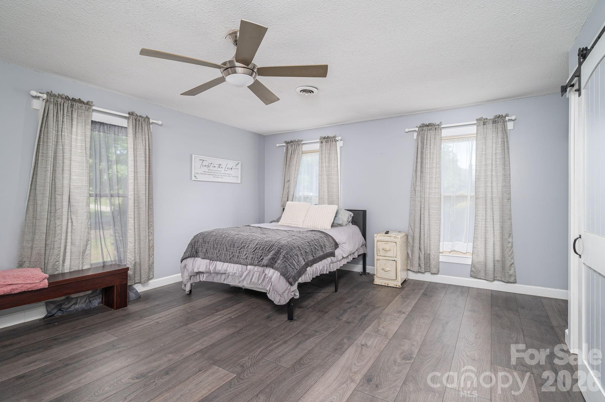 809 Spring Street 2 Property Photo 20