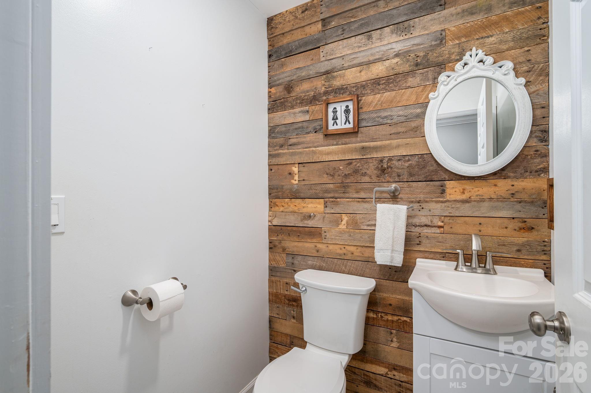 809 Spring Street 2 Property Photo 23