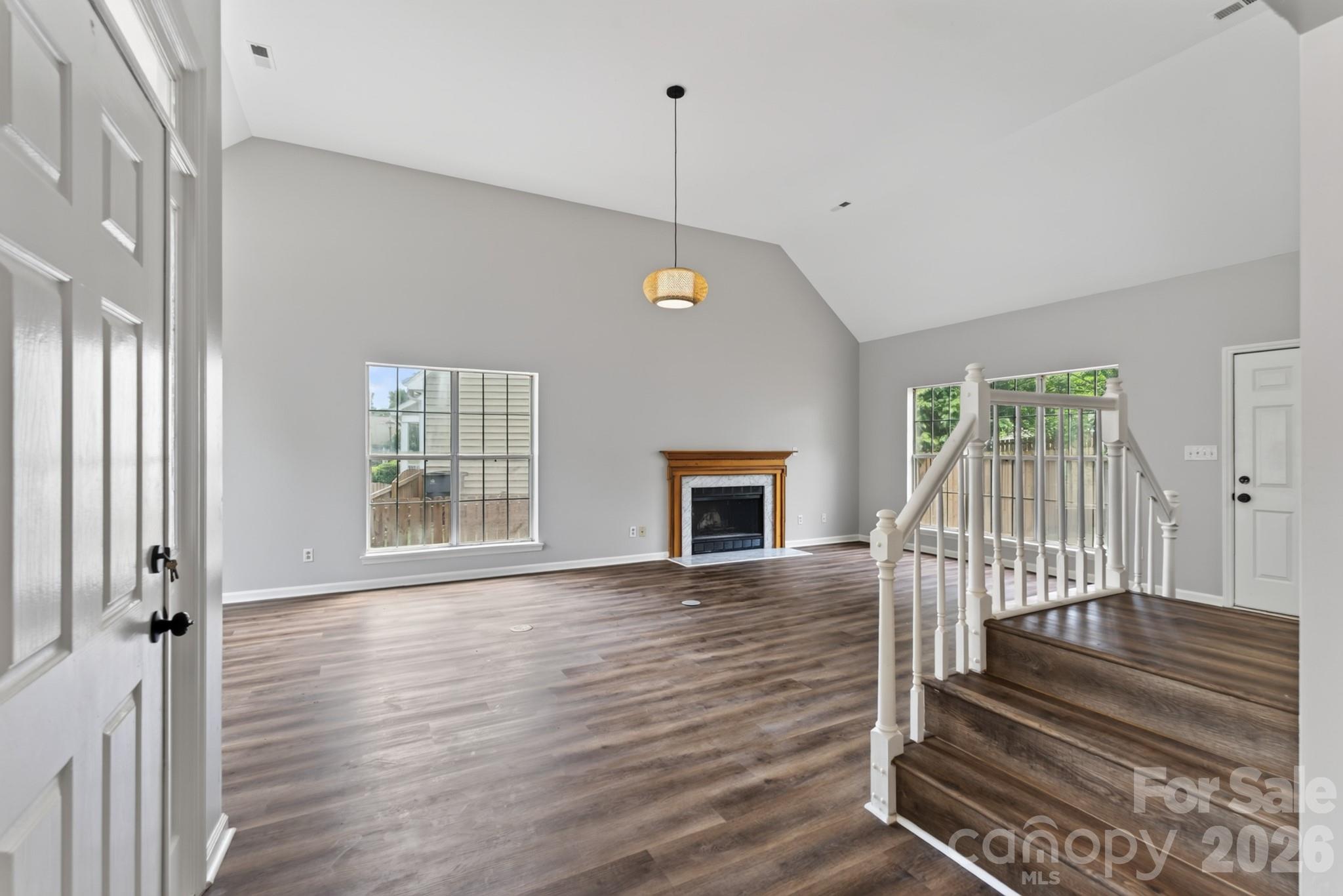 8511 Albury Walk Lane Property Photo 3