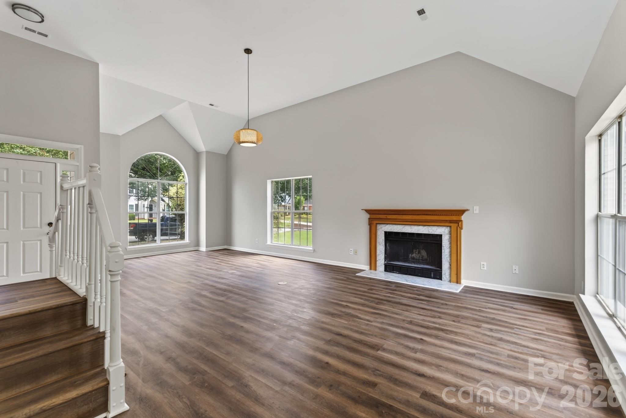 8511 Albury Walk Lane Property Photo 7