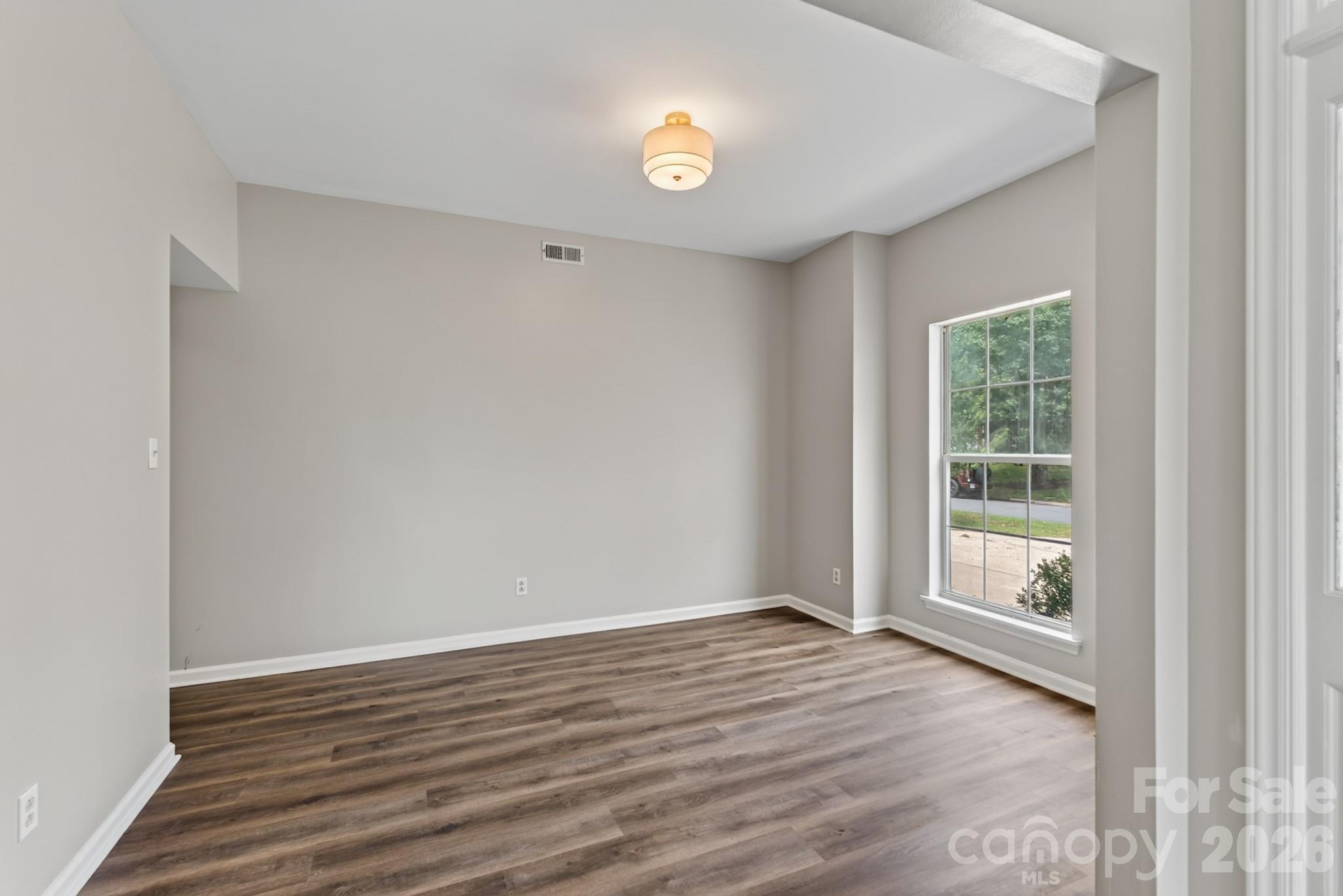 8511 Albury Walk Lane Property Photo 8