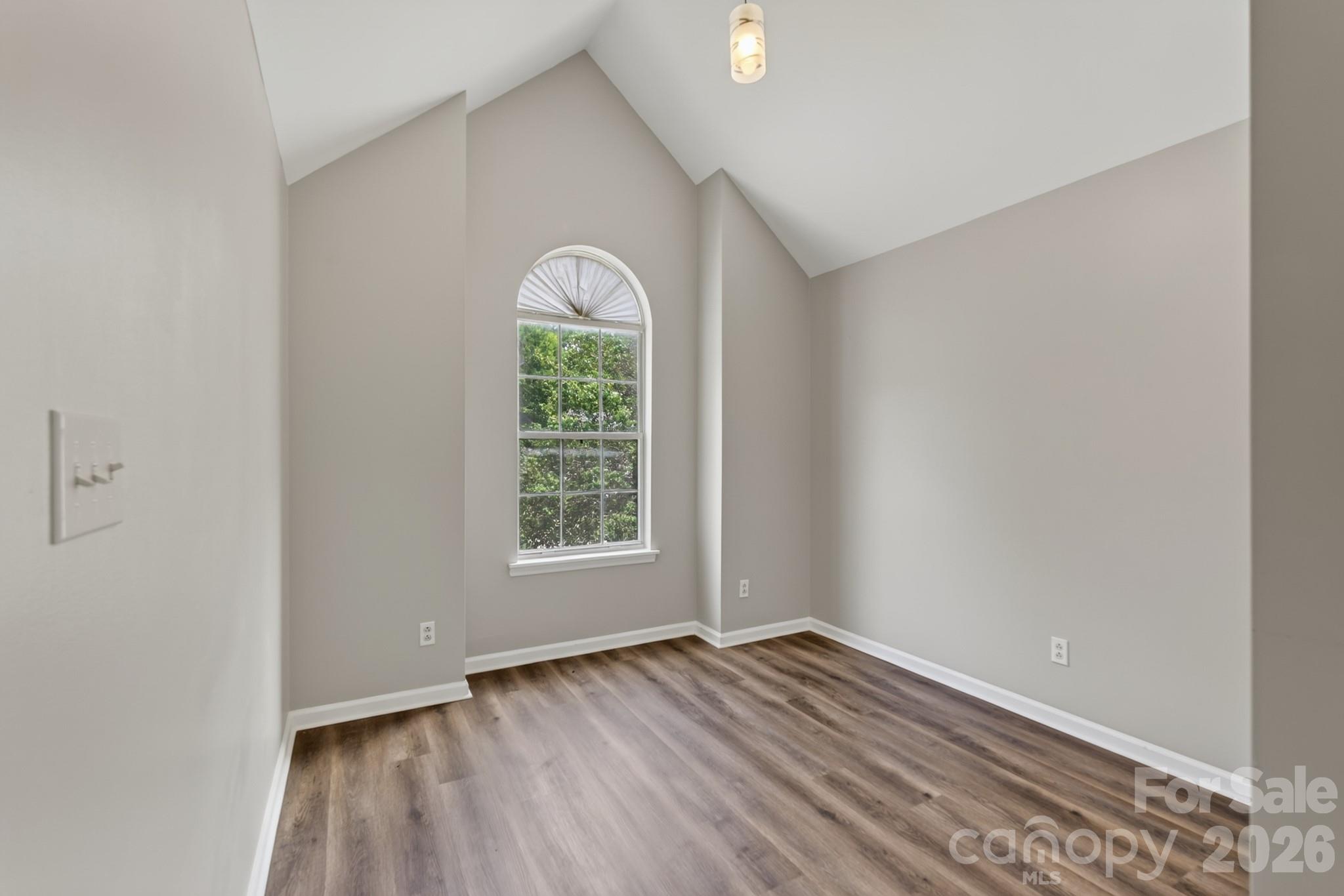 8511 Albury Walk Lane Property Photo 17