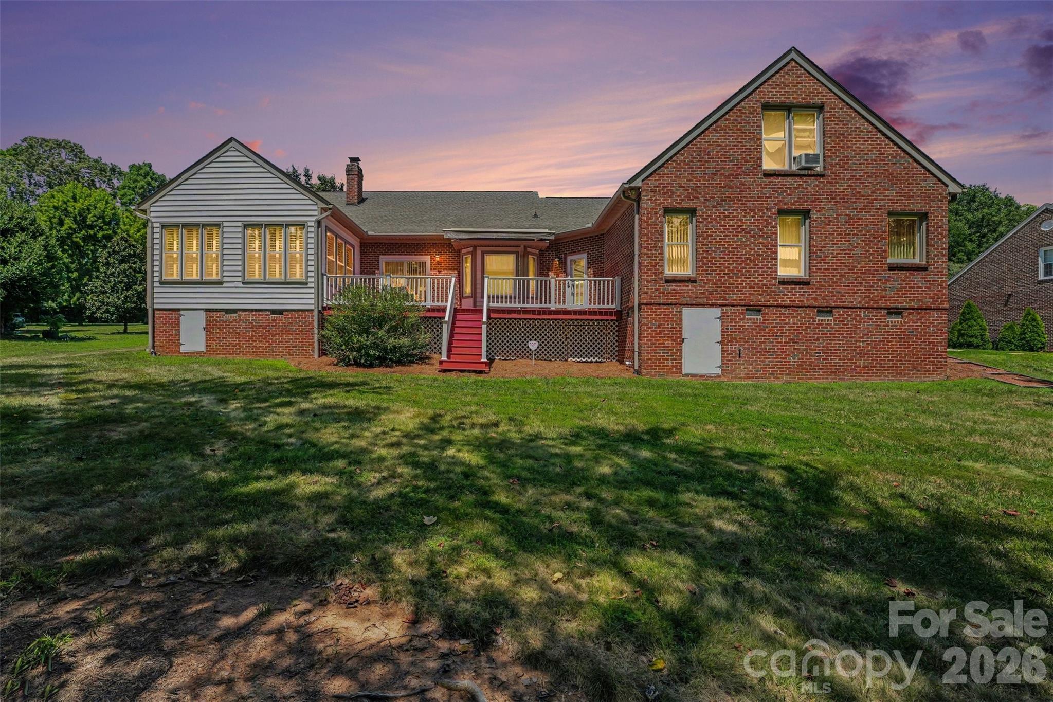 1859 Wetherburn Drive Property Photo 2