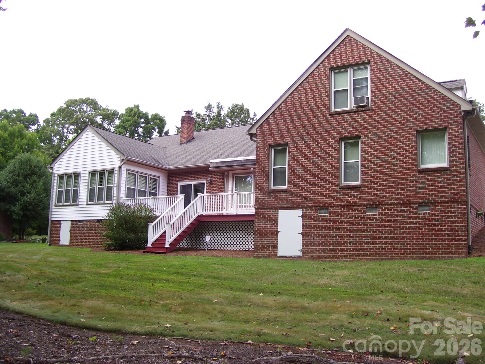 1859 Wetherburn Drive Property Photo 3