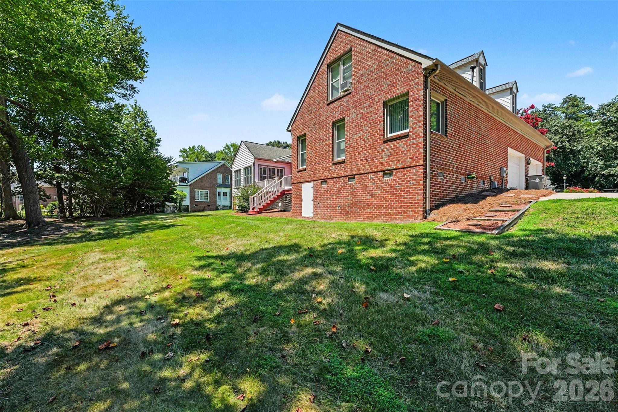 1859 Wetherburn Drive Property Photo 7