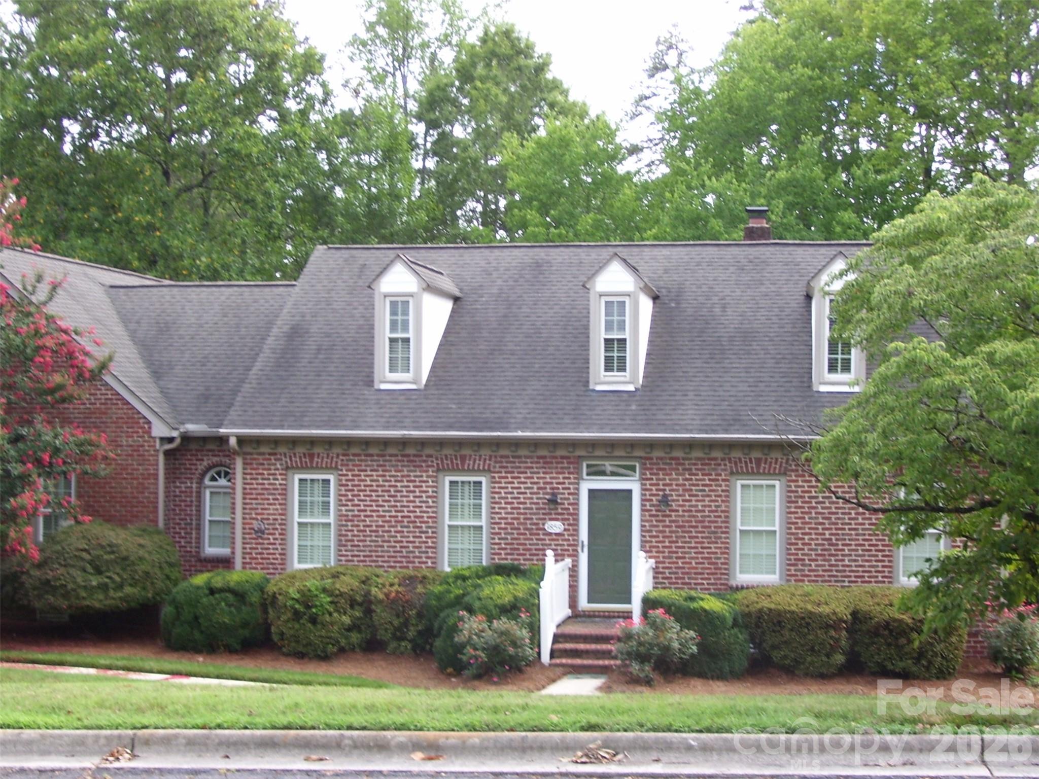 1859 Wetherburn Drive Property Photo 8