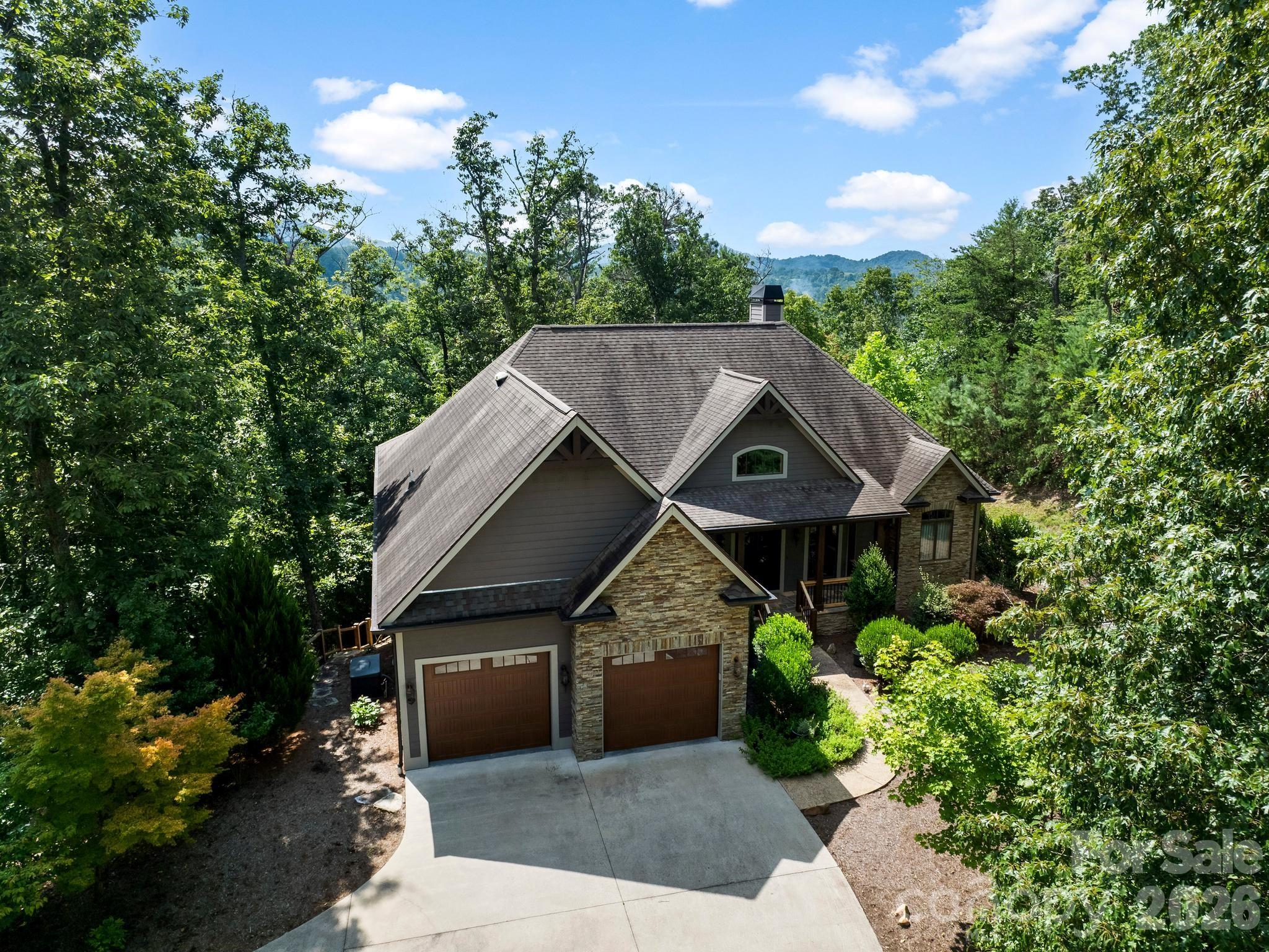 600 White Water Way Property Photo 1