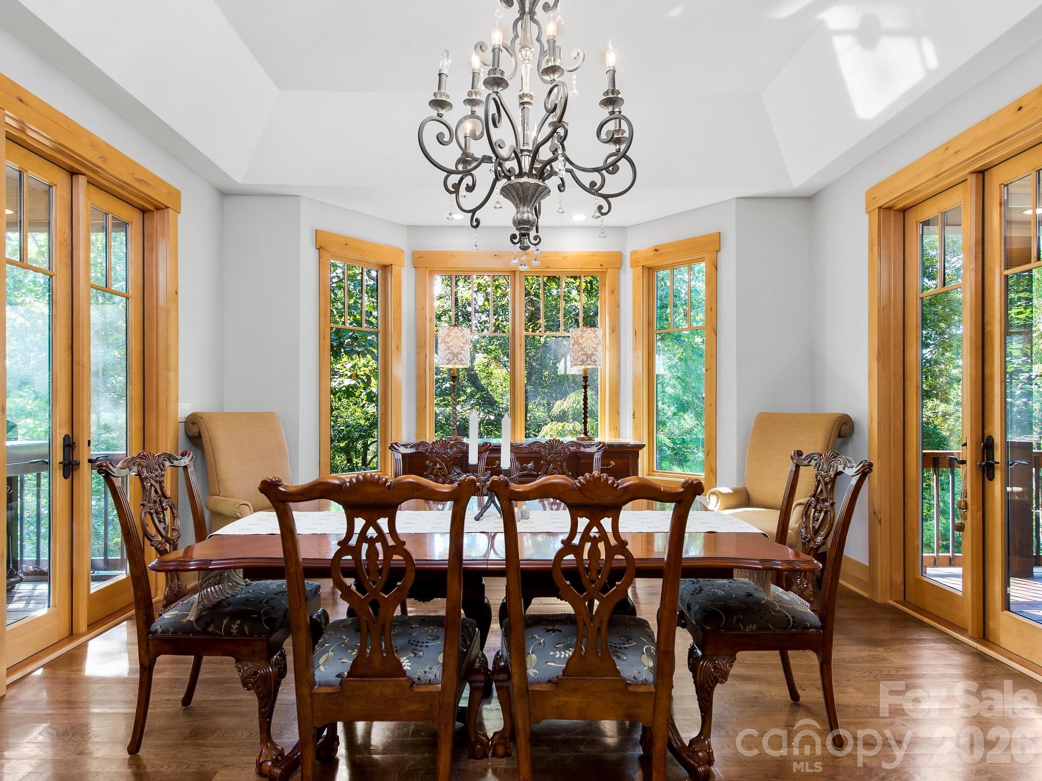 600 White Water Way Property Photo 16