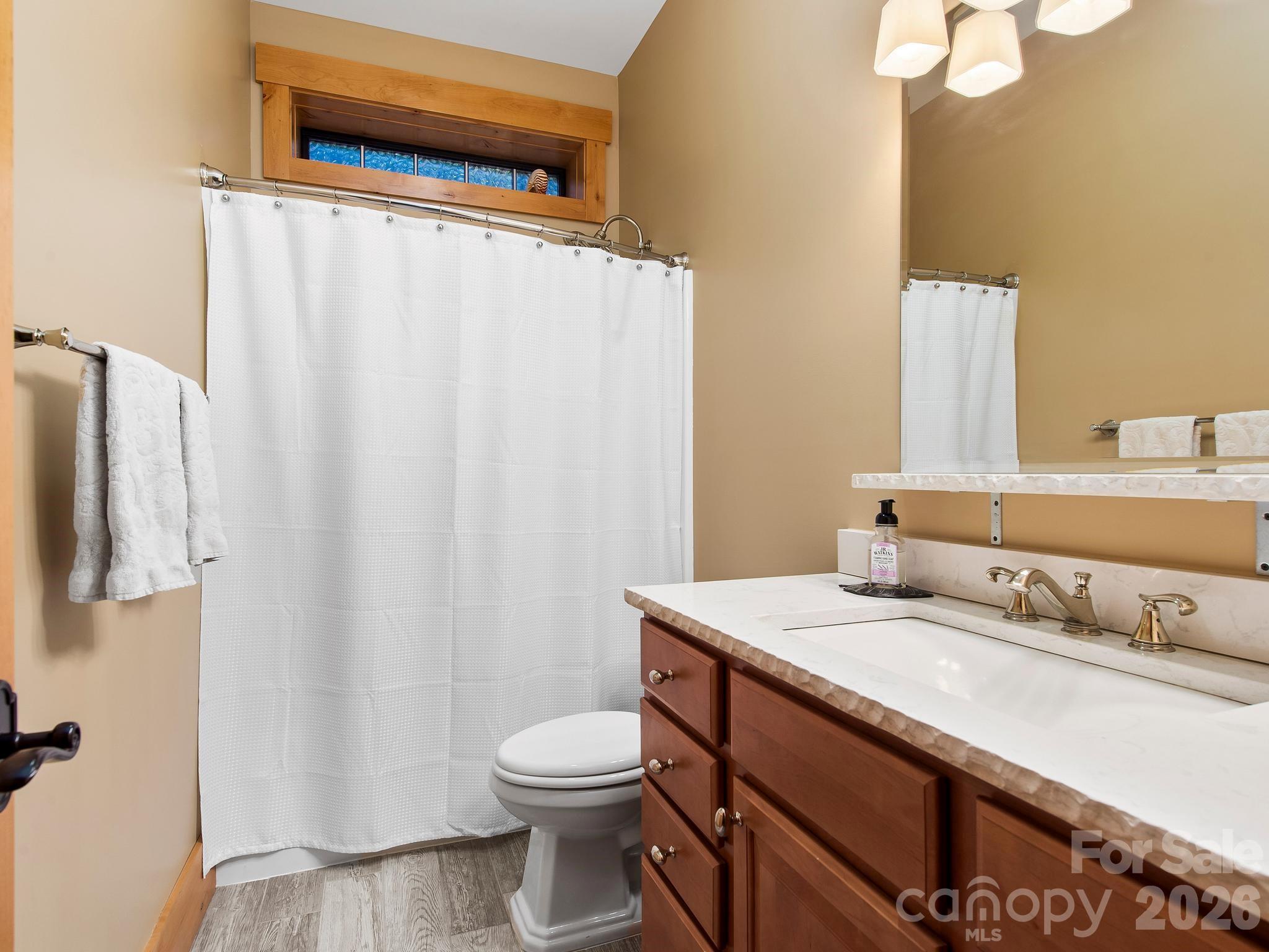 600 White Water Way Property Photo 35