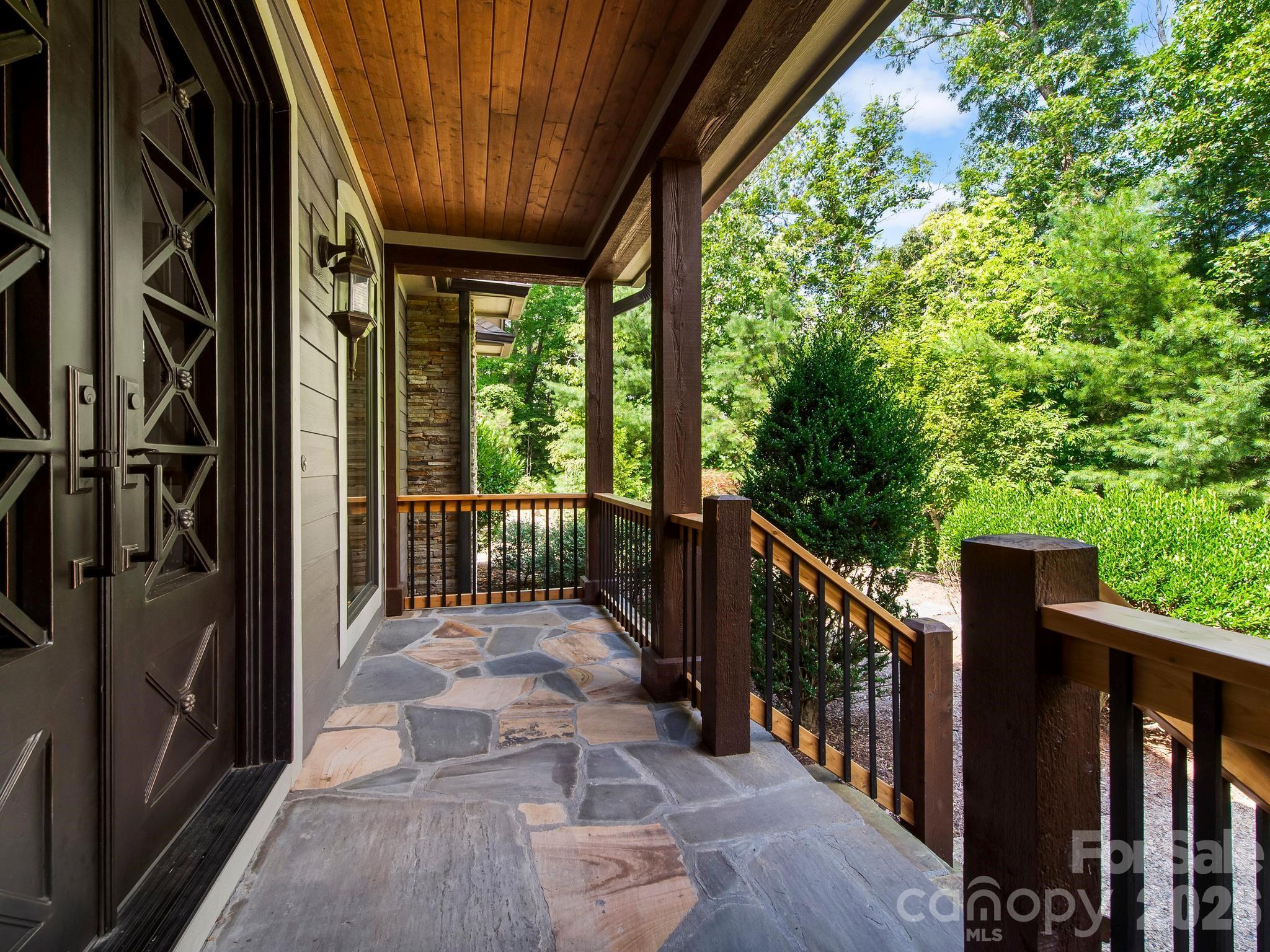 600 White Water Way Property Photo 37