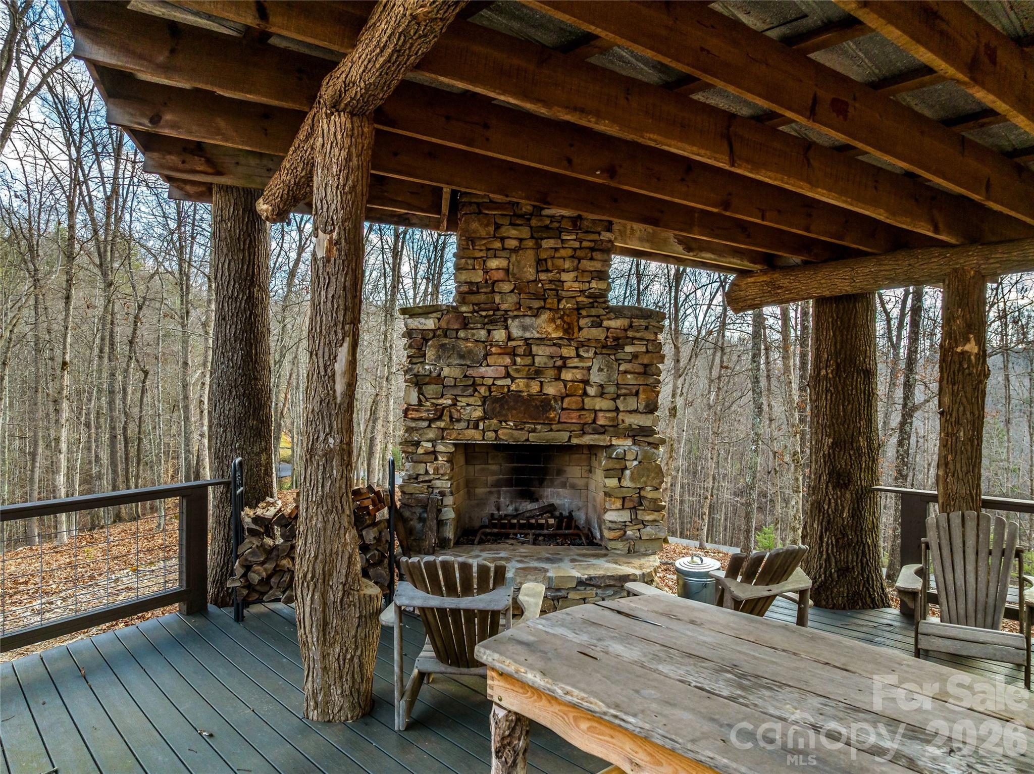 600 White Water Way Property Photo 47