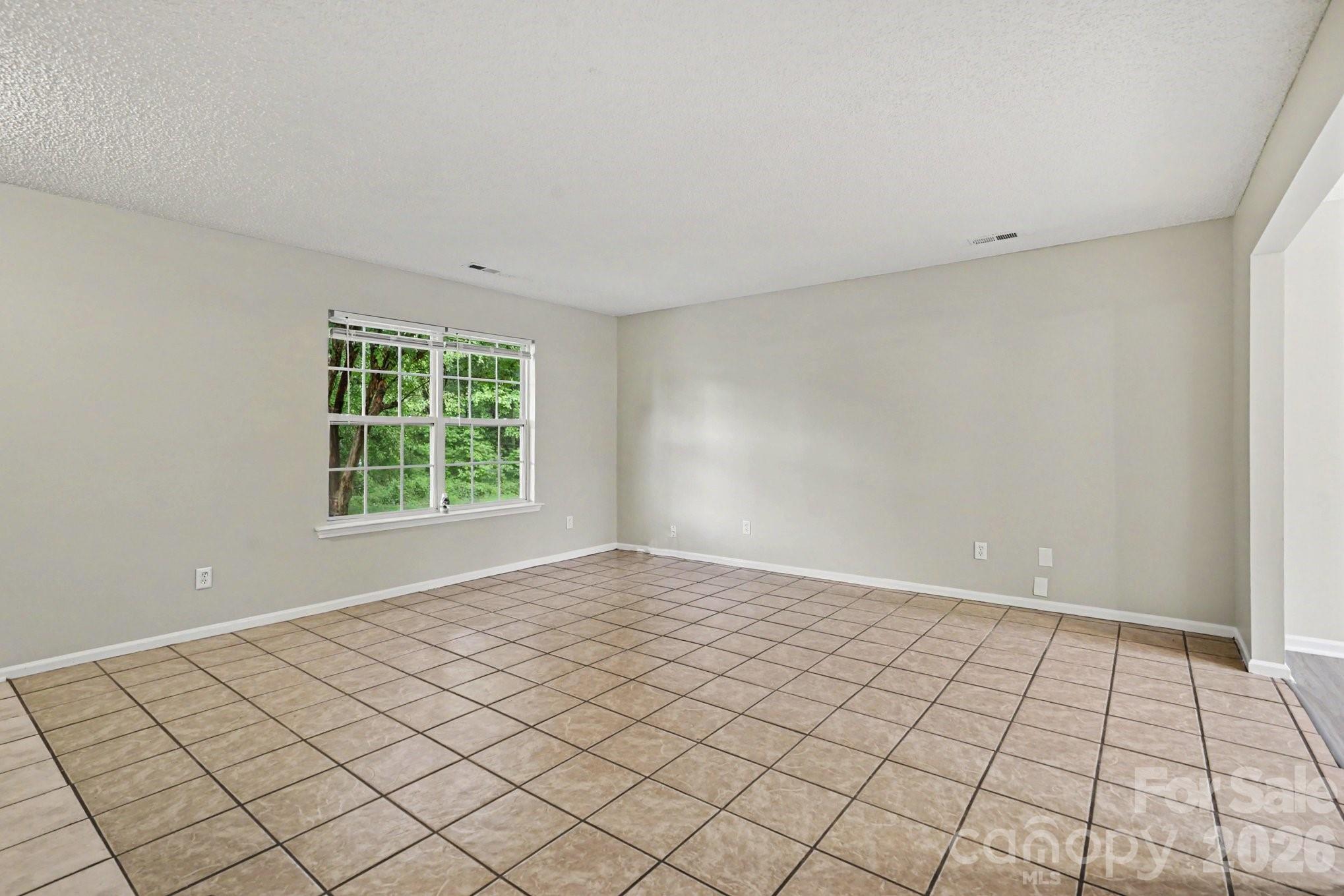 10346 Cannarti Drive Property Photo 4
