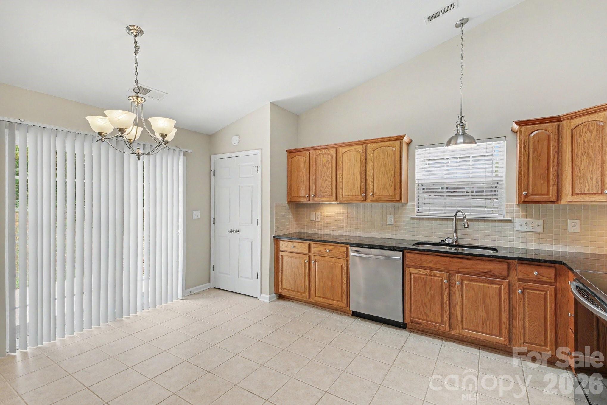 108 Briarwood Lane Property Photo 8