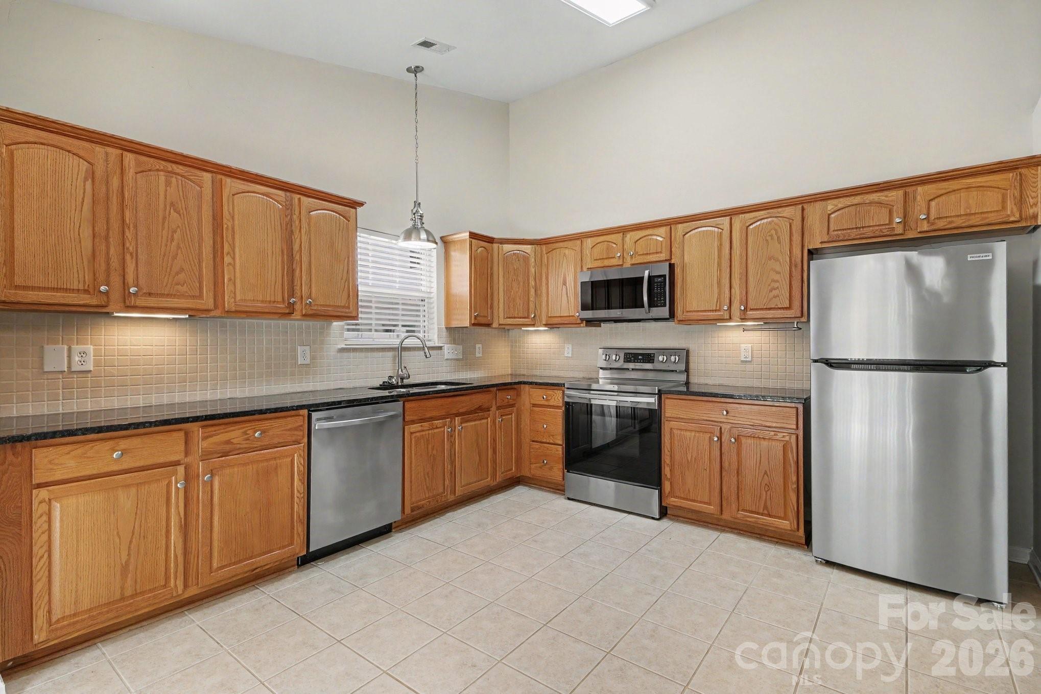 108 Briarwood Lane Property Photo 9