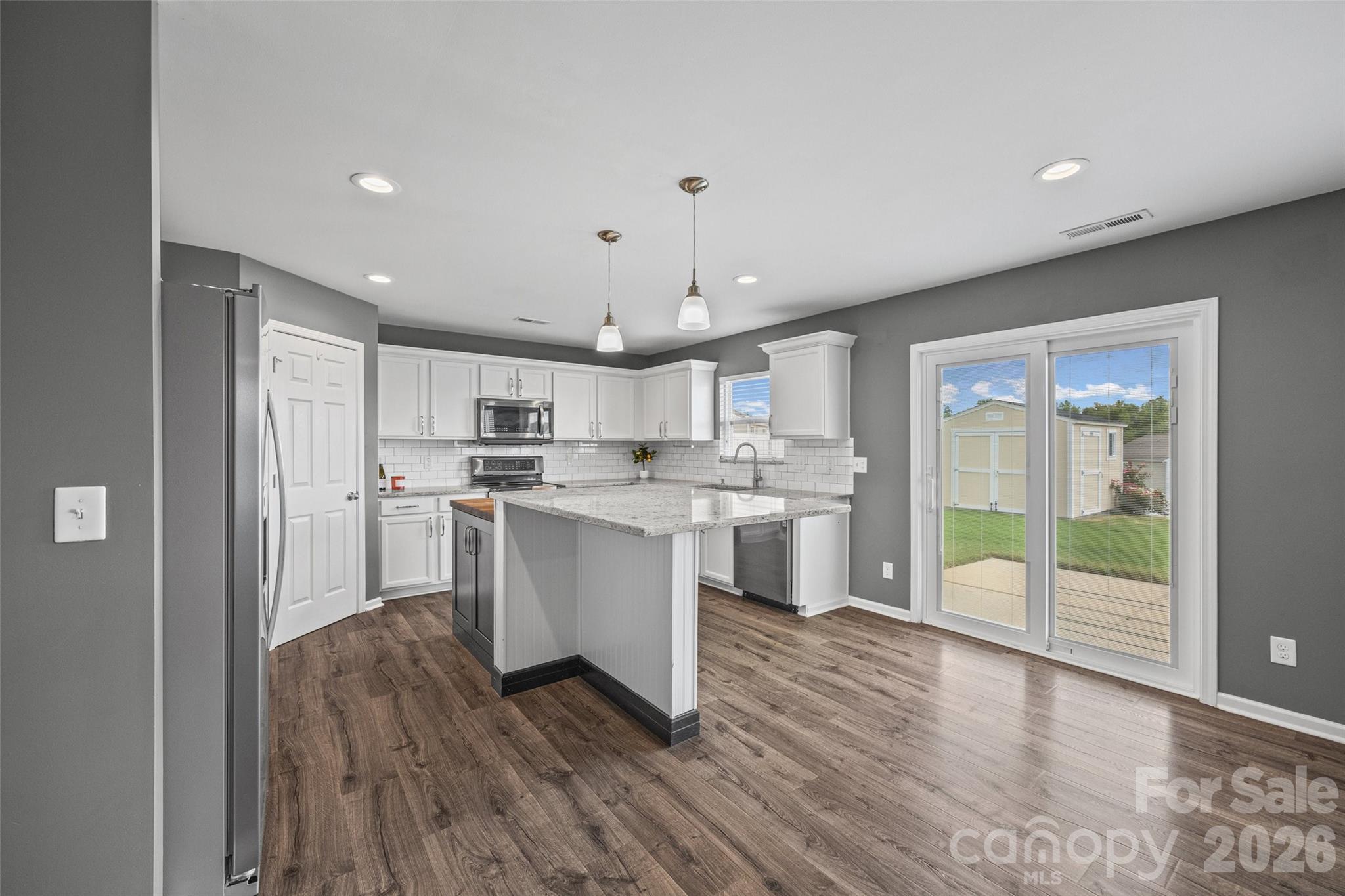 1016 Sweetgum Street Property Photo 4