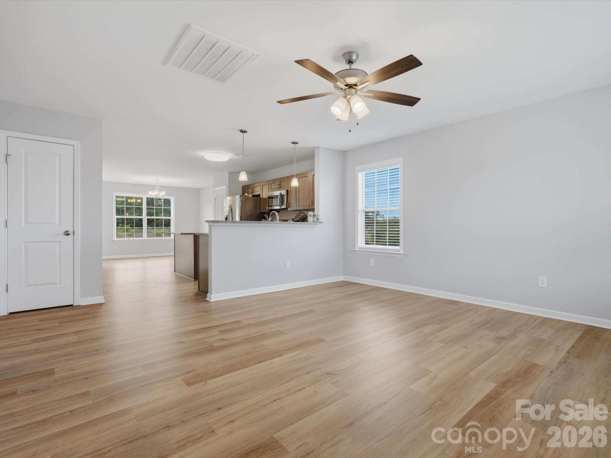 981 Airport Road Property Photo 7