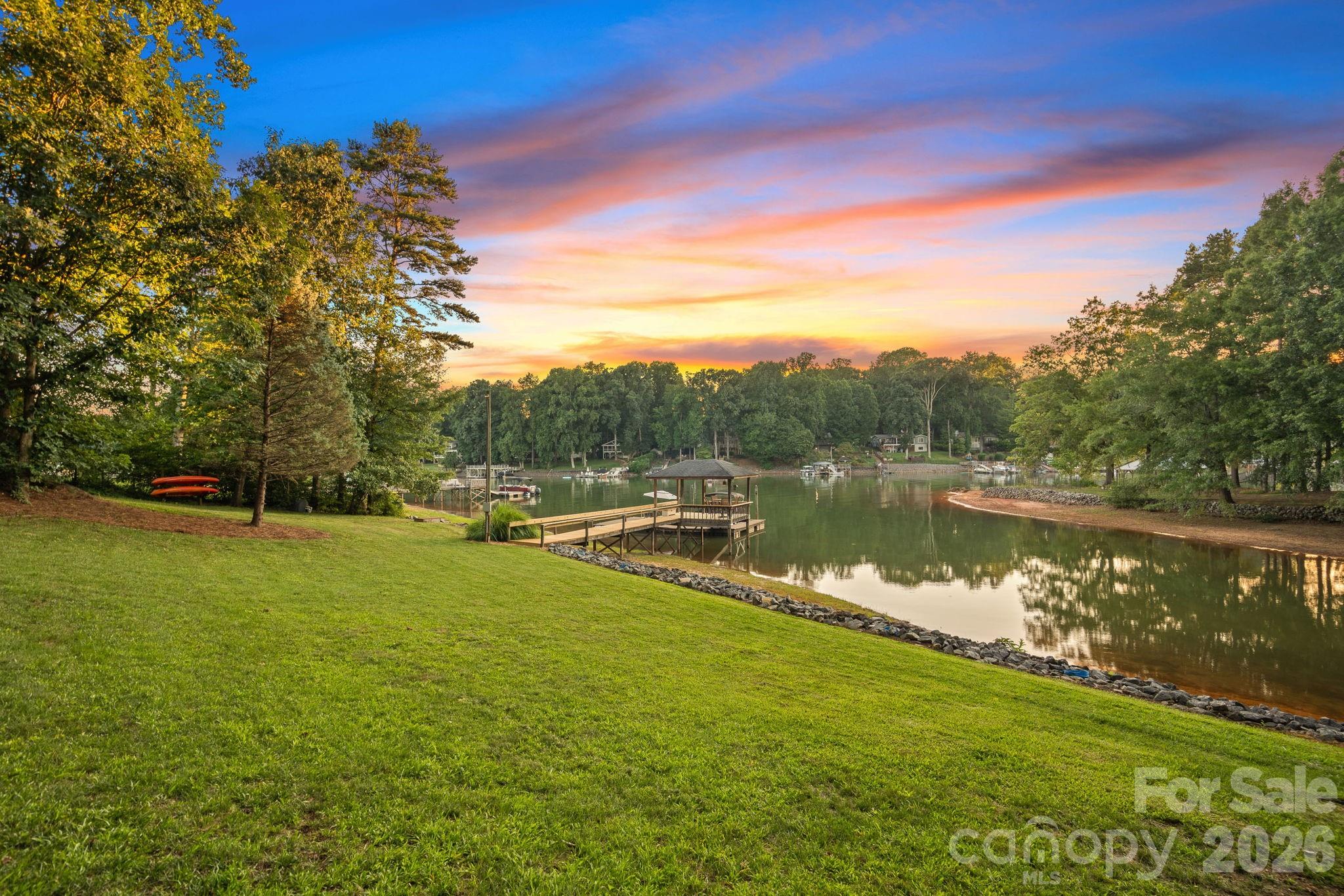 385 Sundown Road Property Photo 1
