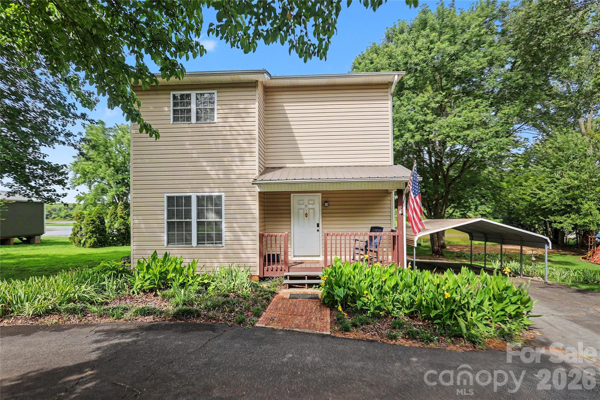 294 Riverview Boulevard Property Photo 1