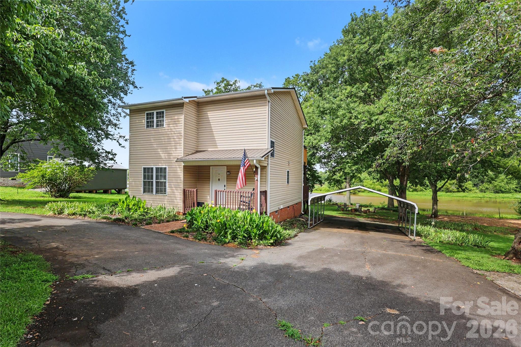 294 Riverview Boulevard Property Photo 2