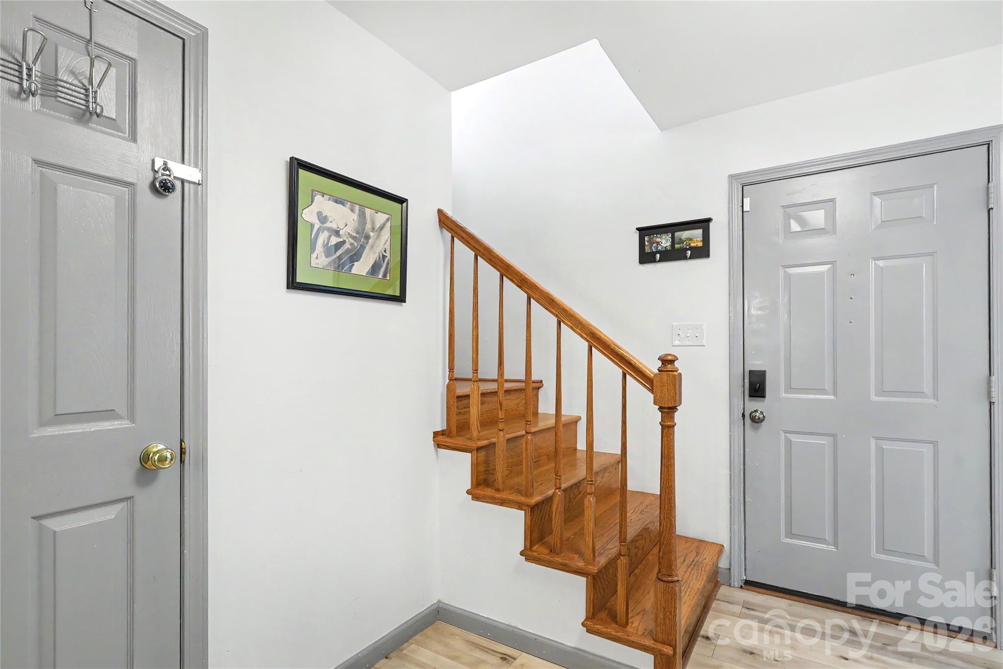 294 Riverview Boulevard Property Photo 4