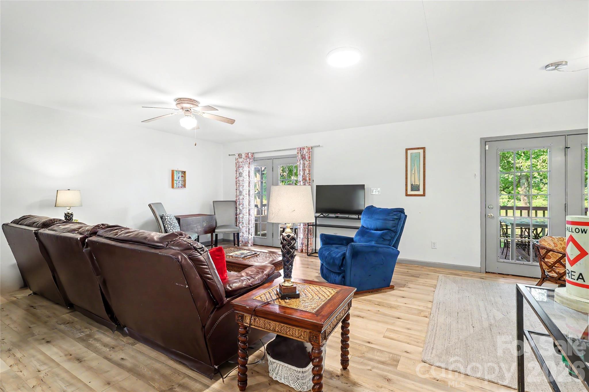 294 Riverview Boulevard Property Photo 5