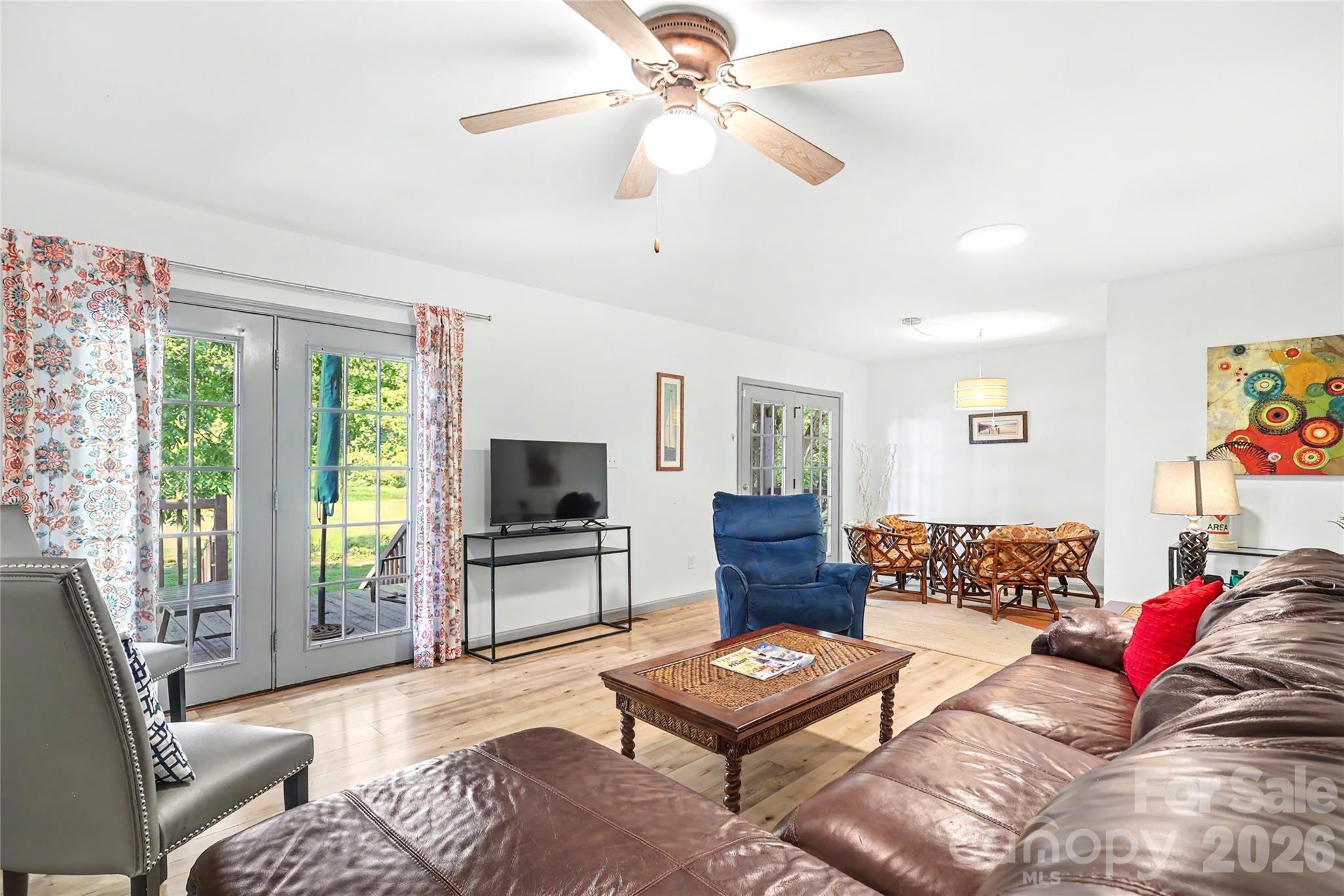 294 Riverview Boulevard Property Photo 6