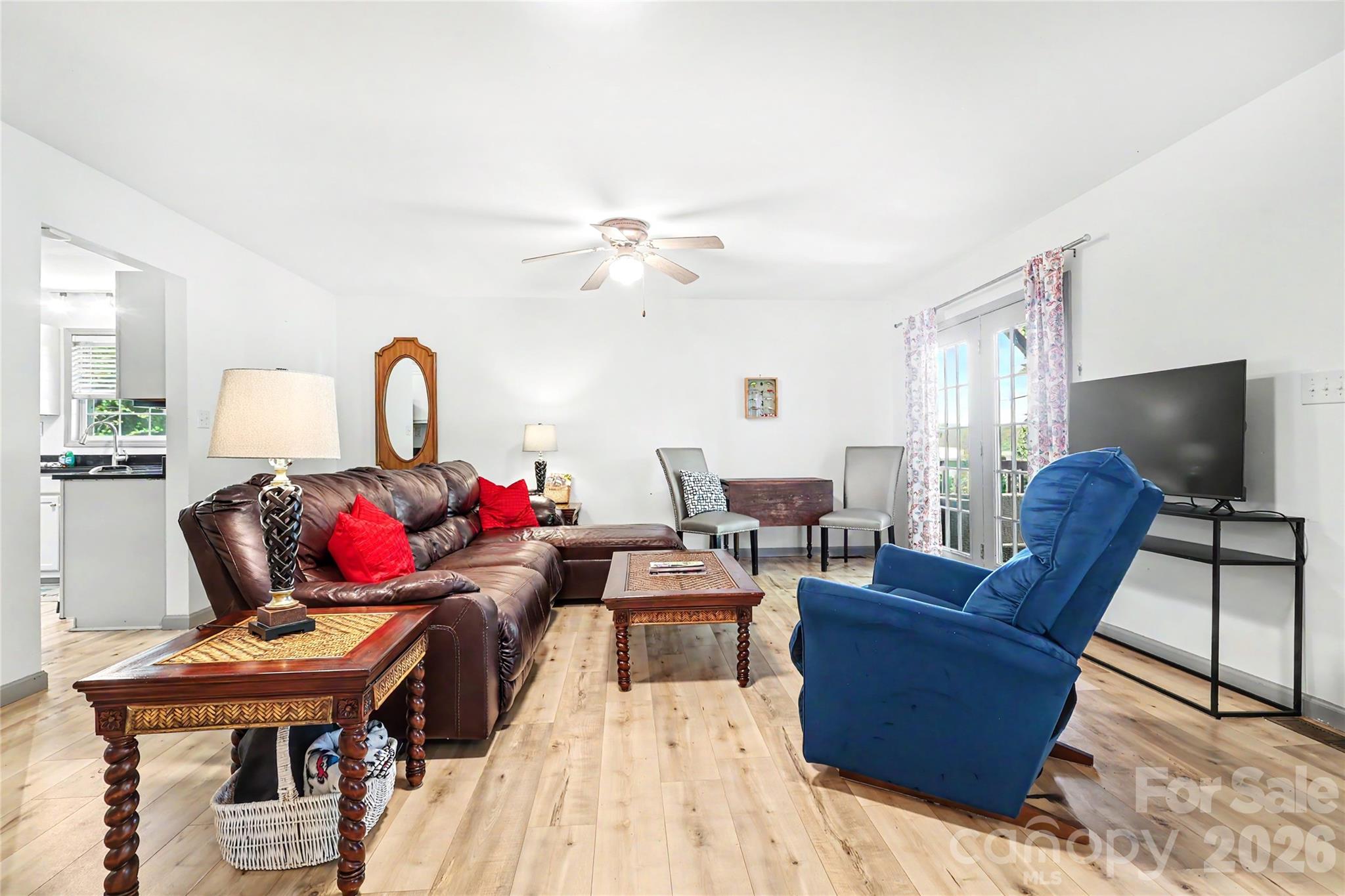 294 Riverview Boulevard Property Photo 10