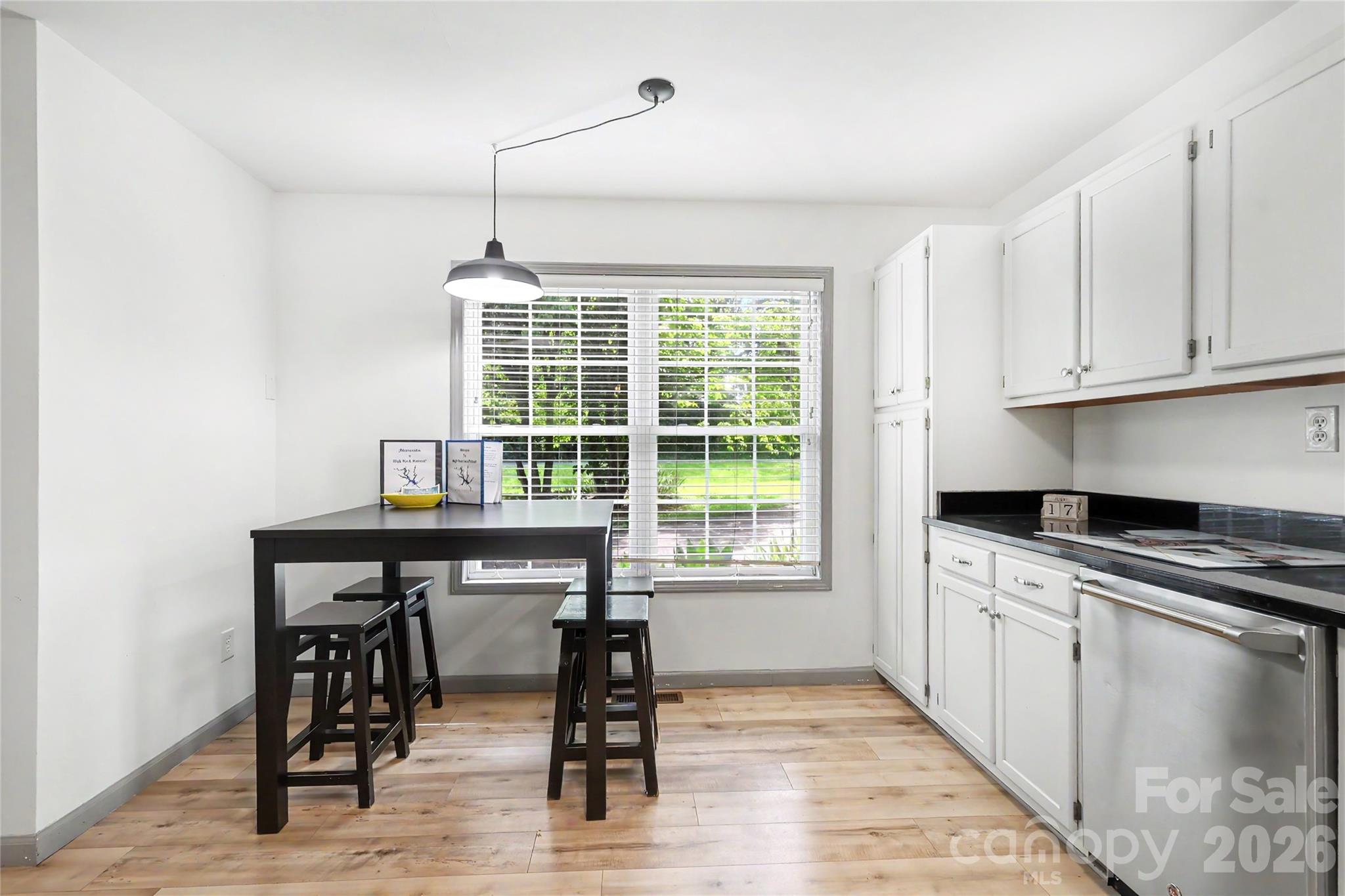 294 Riverview Boulevard Property Photo 11