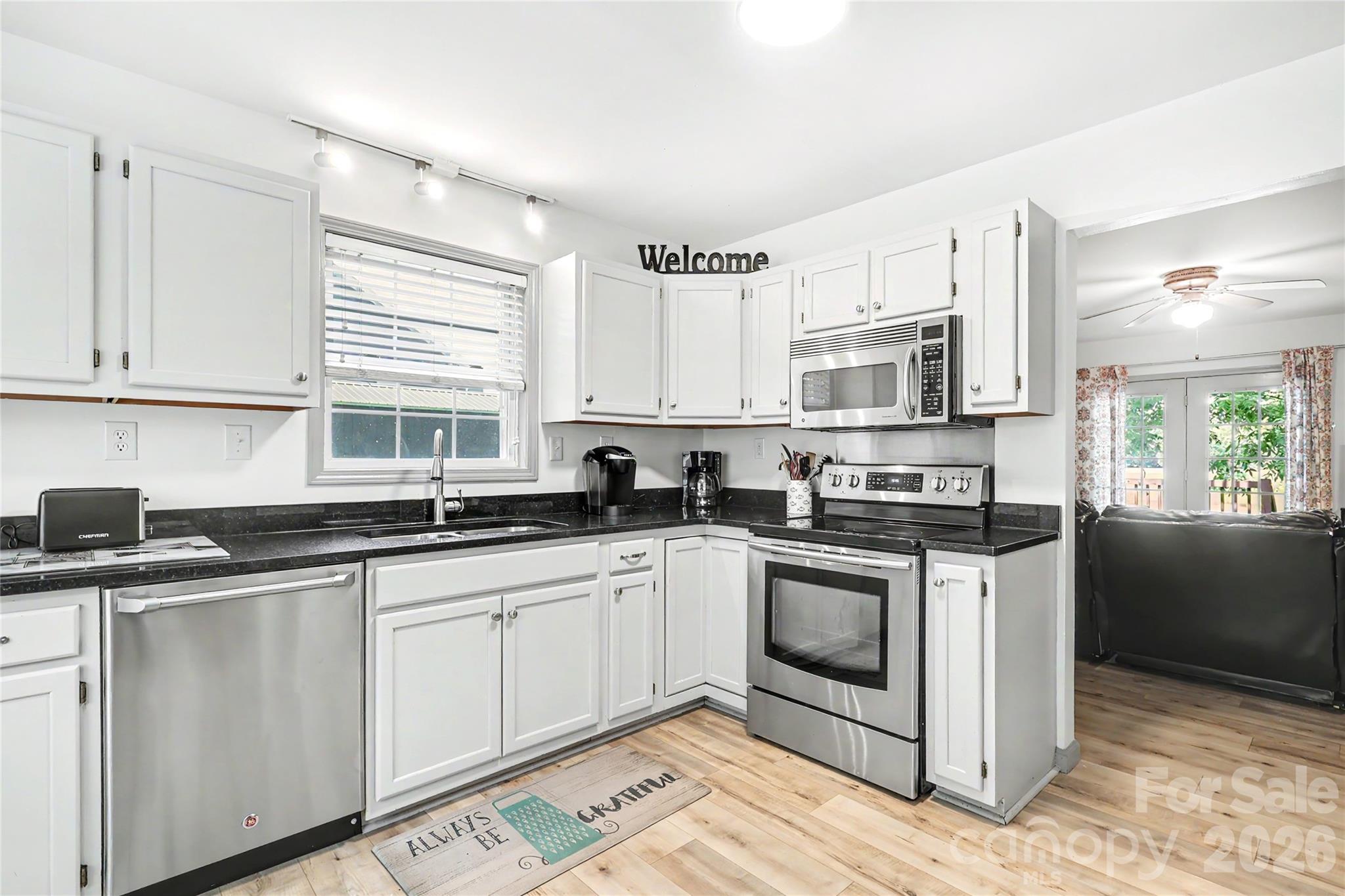 294 Riverview Boulevard Property Photo 13