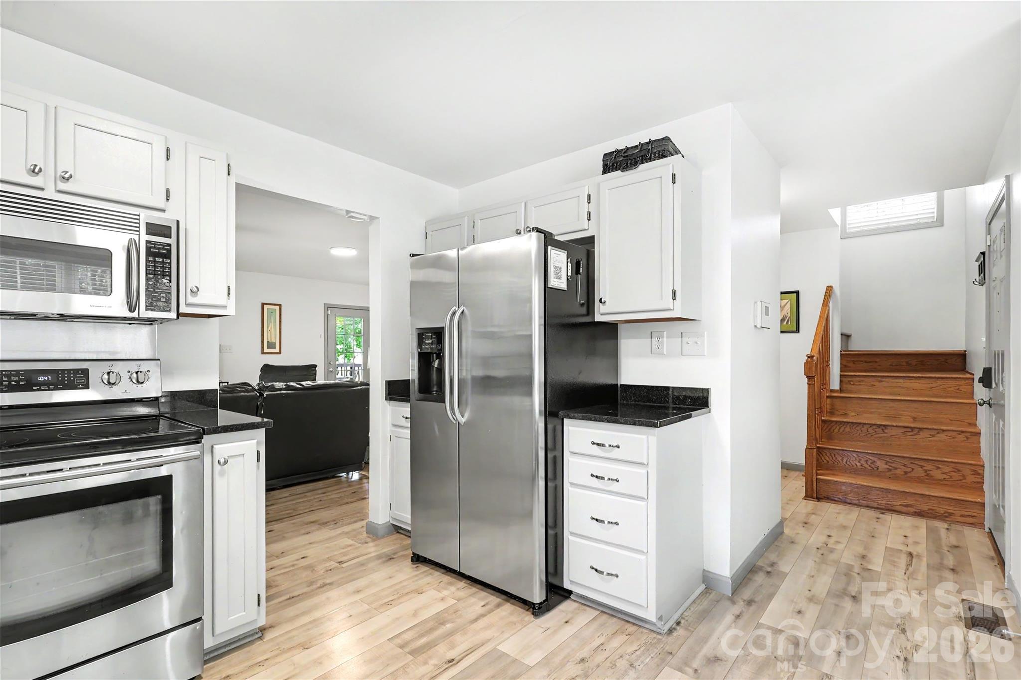 294 Riverview Boulevard Property Photo 14